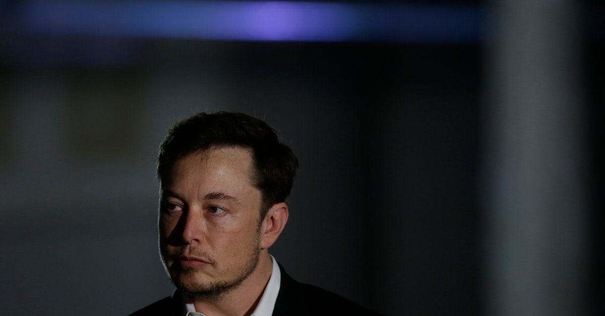 Tesla Shares Dive After Elon Musk Insults Thai Cave Rescuer