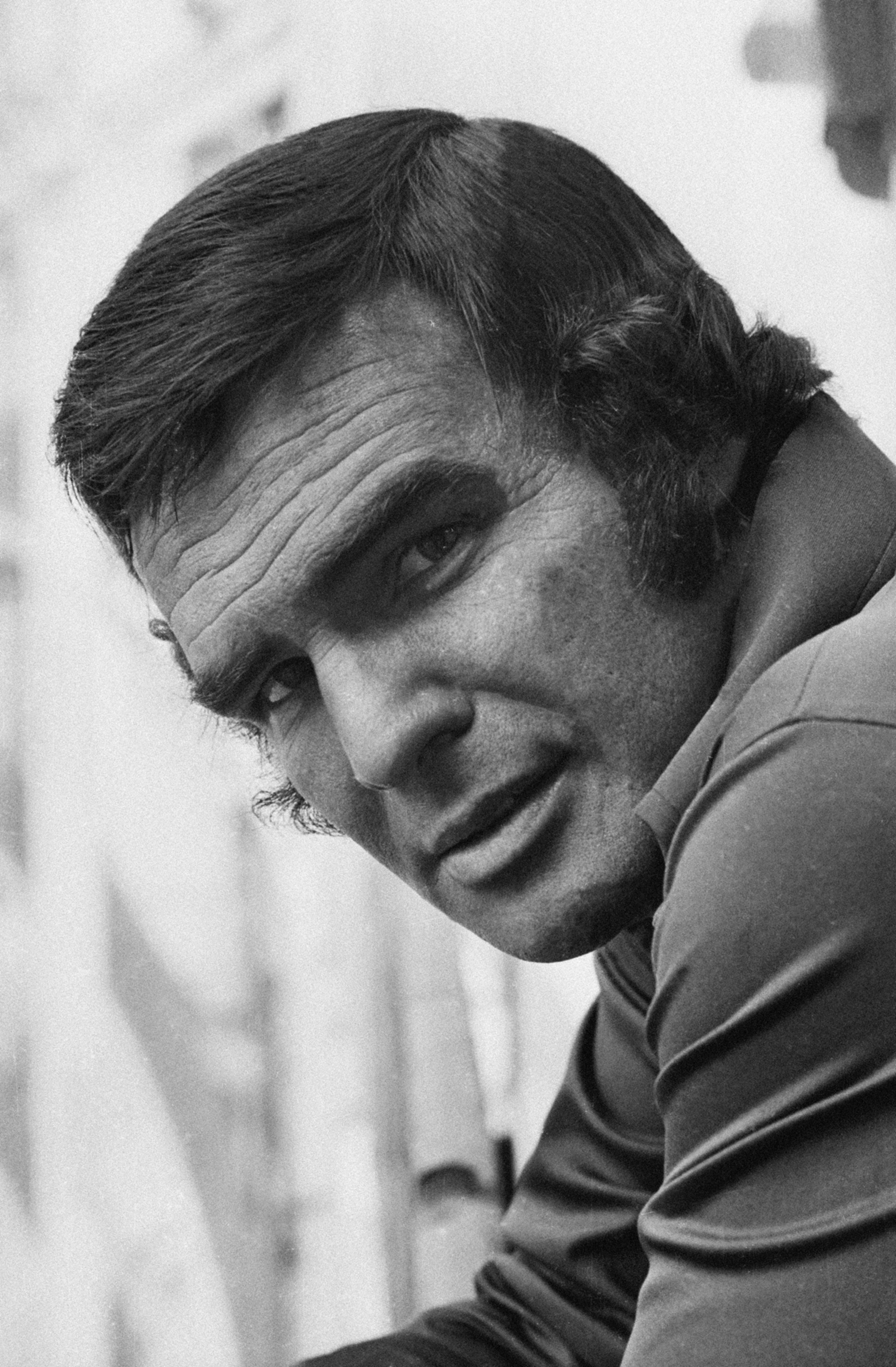 Reynolds in 1972, the year his career exploded: the performer 
                      was inseparable from the personality (Terry Disney—Getty Images)