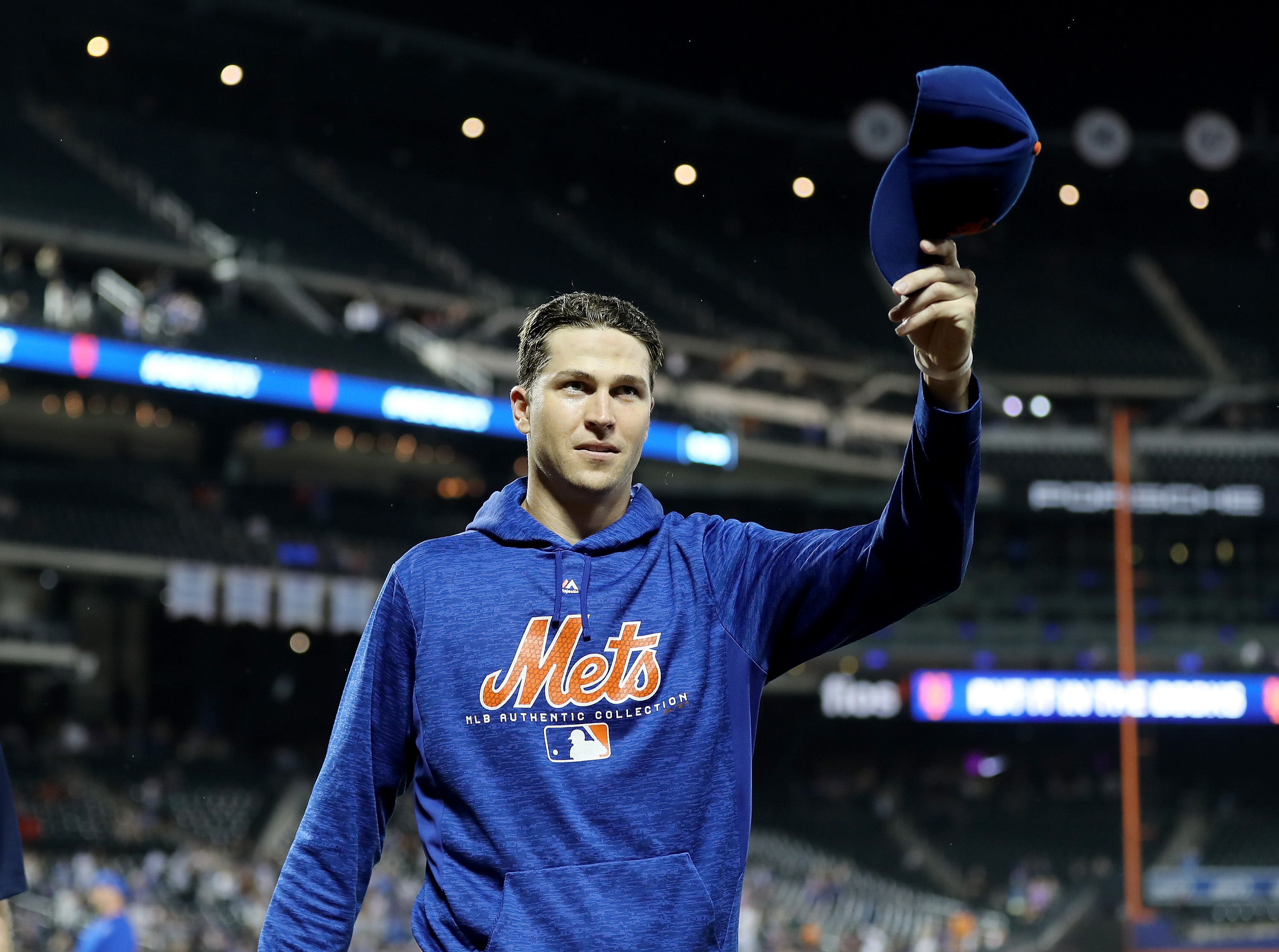Jacob deGrom #48 of the New York Mets salutes the fans after the 3-0 win over the Atlanta Braves on September 26,2018 at Citi Field in the Flushing neighborhood of the Queens borough of New York City. (Elsa&mdash;Getty Images)