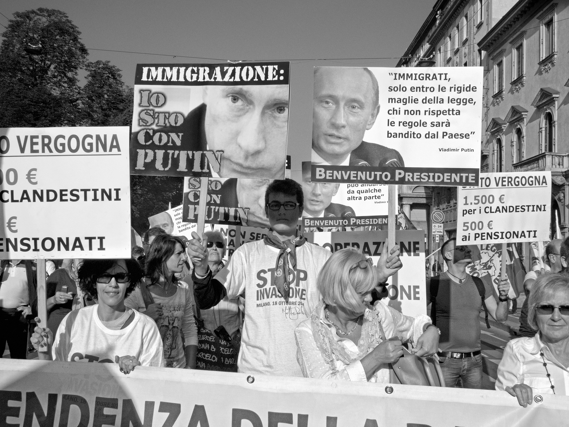 Supporters of the then Northern League rally against an immigrant “invasion” in Milan in October 2014 (Marco P. Valli—Cesura)