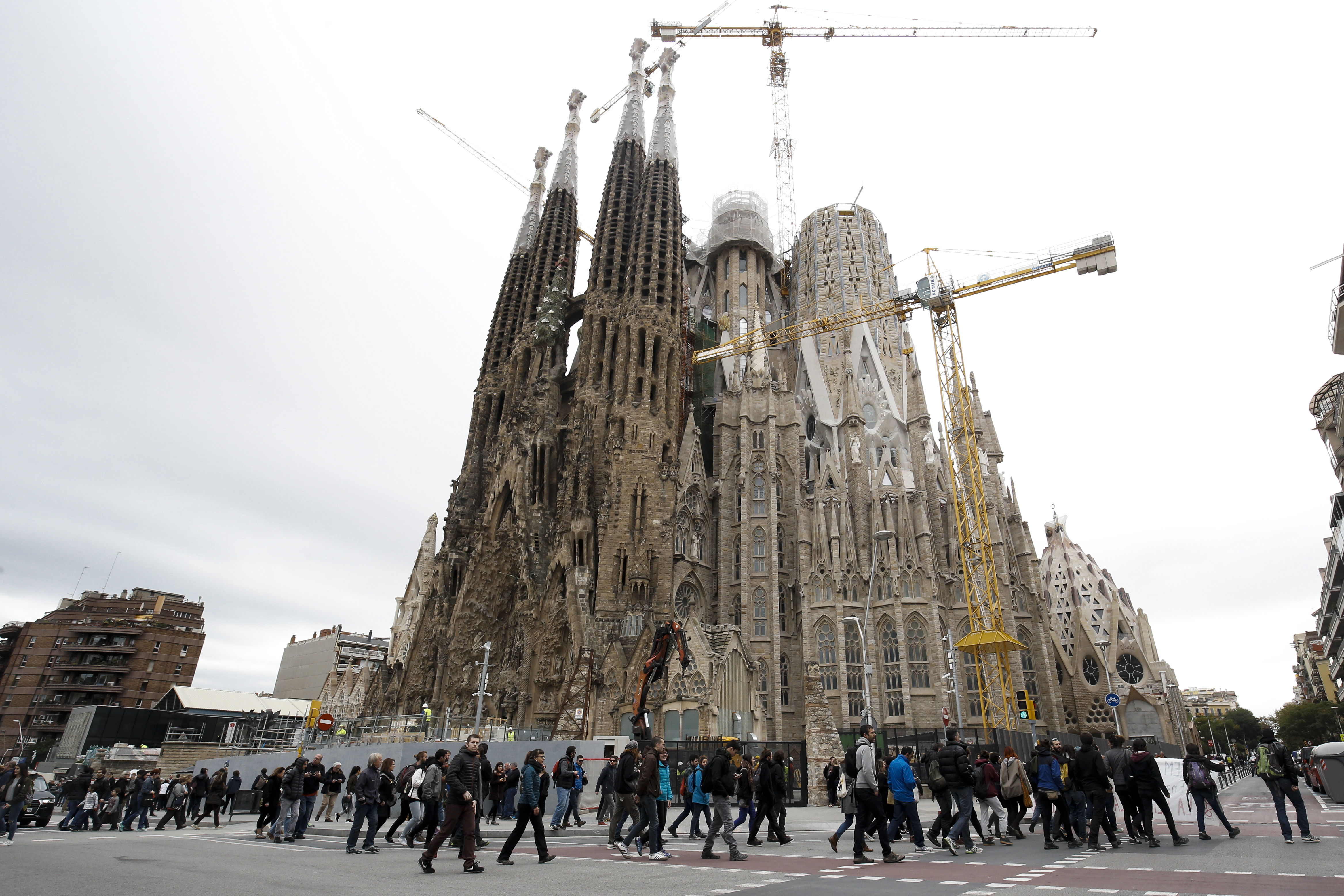 Sagrada Familia To Pay Barcelona 136 Years Worth Of Fees Time