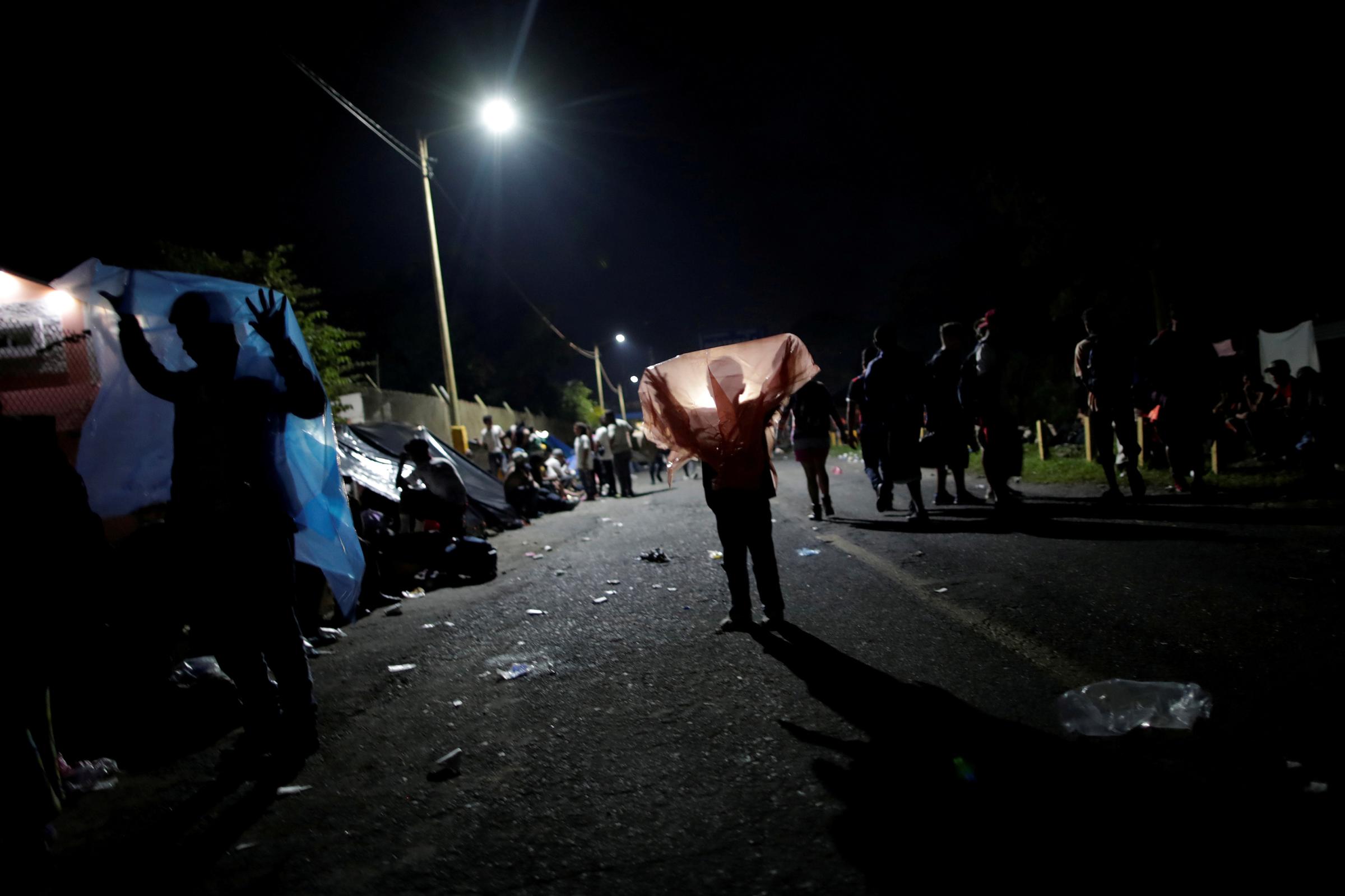 migrant-caravan-honduras-guatemala-mexico