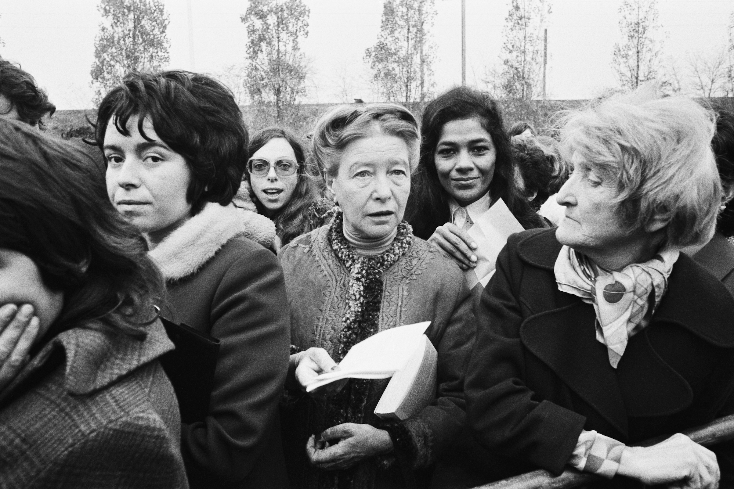 French writer, existentialist philosopher, political activist and feminist Simone de Beauvoir during the landmark Bobigny abortion trial in France in 1972. (Artault Erwan—Sygma / Getty Images)