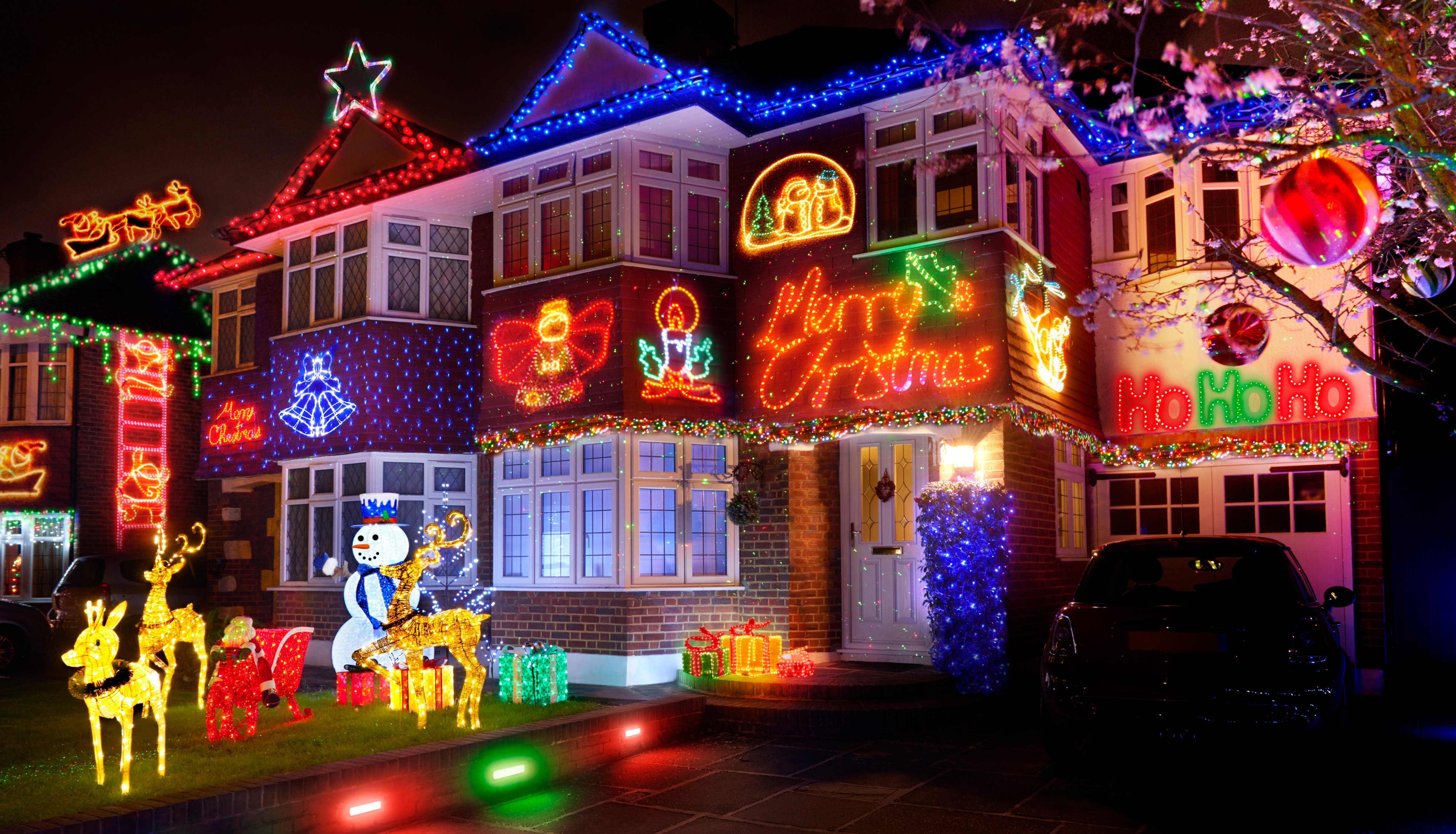 Christmas lights in the suburbs (Peter Dazeley&mdash;Getty Images)