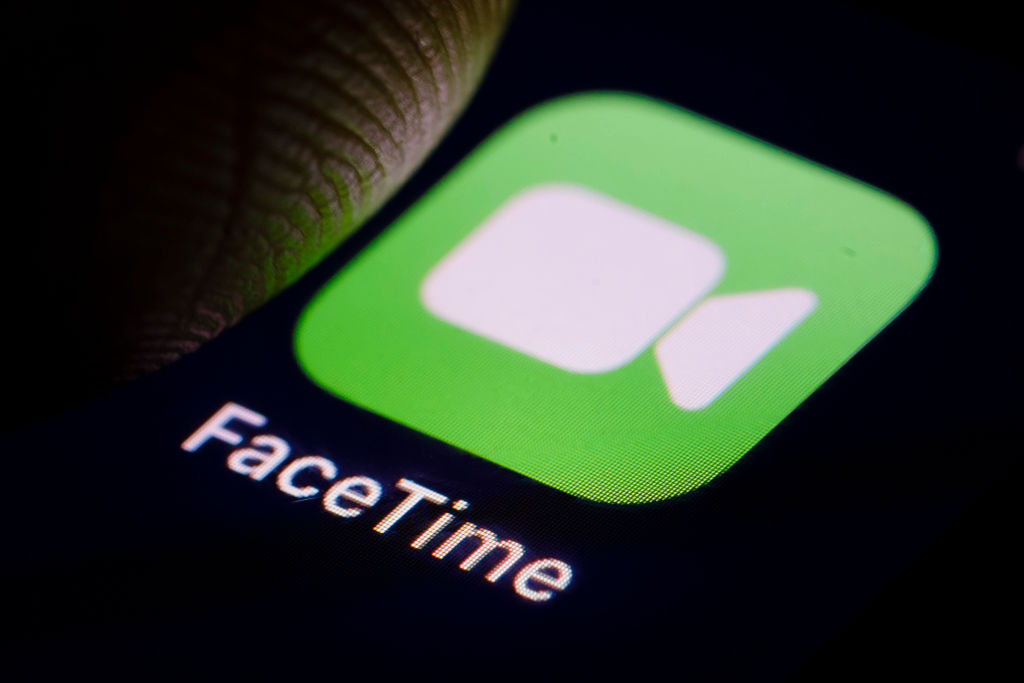 The FaceTime logo is displayed on a smartphone in Berlin, Germany on Dec. 14, 2018. (Thomas Trutschel—Photothek/Getty Images)