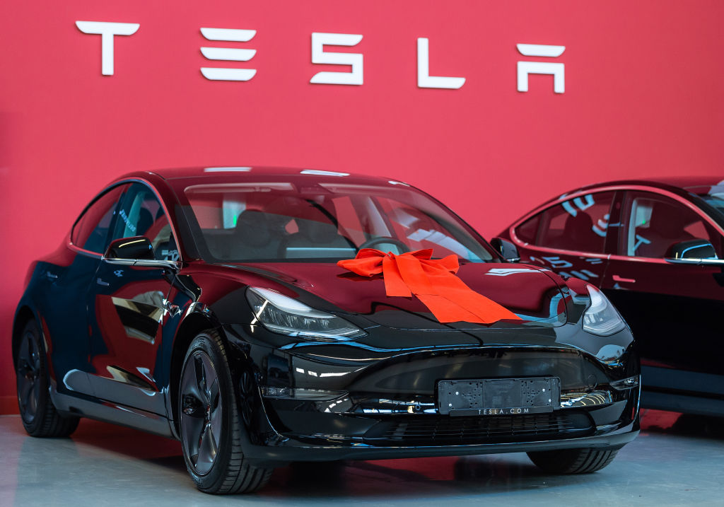 Tesla launches Model 3 car starting at $35,000