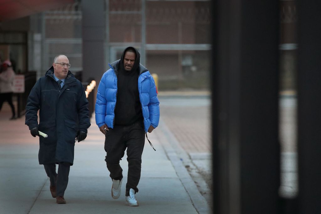 R&amp;B singer R. Kelly (R) and his attorney Steve Greenberg leave Cook County jail after Kelly posted $100 thousand bond on Feb. 25, 2019 in Chicago, Illinois. (Scott Olson&mdash;Getty Images)