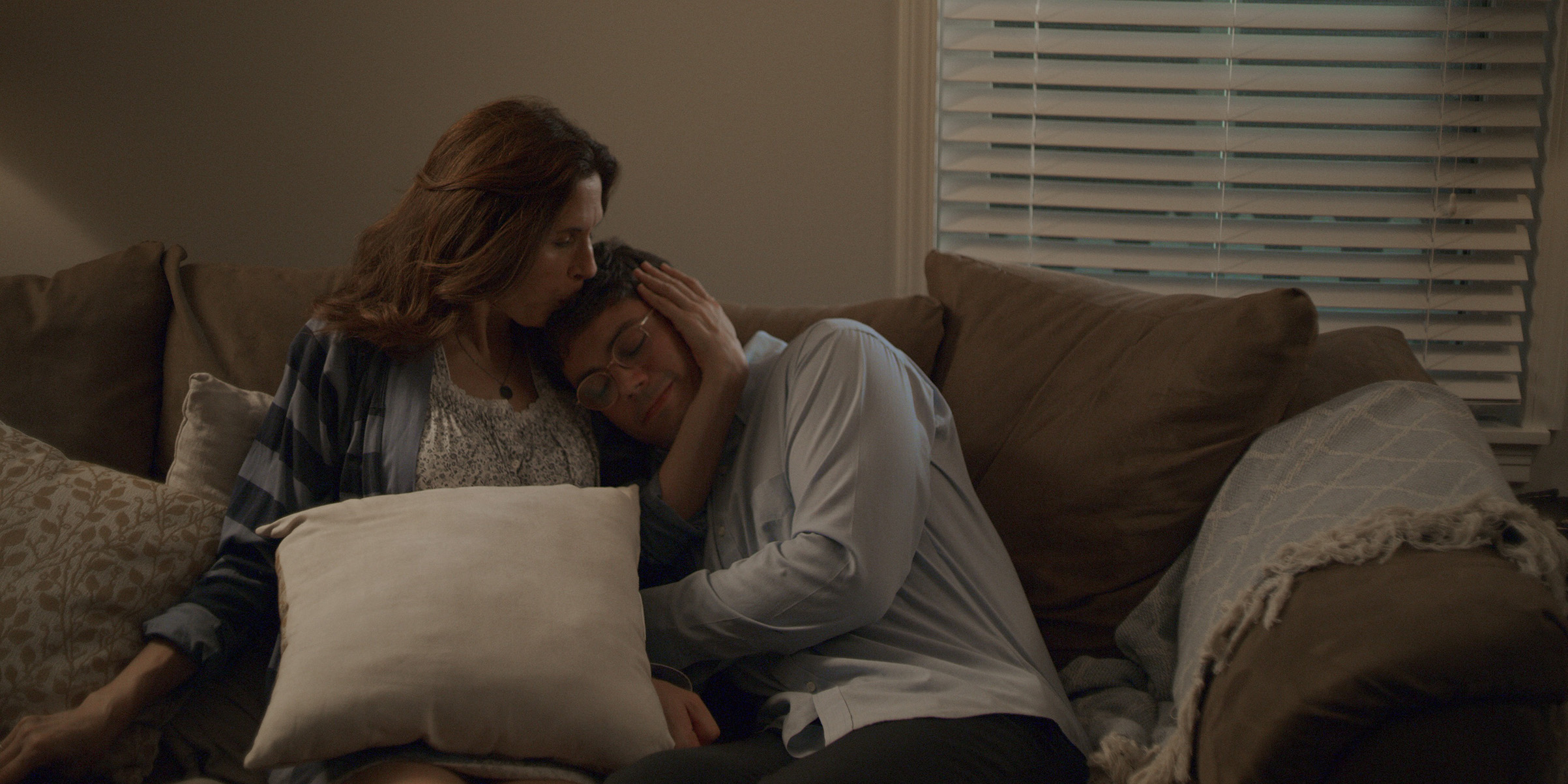 O’Connell based the enmeshed mother-son relationship in <em>Special</em> on his own, imagining what it might be like if Ryan’s mom (Jessica Hecht) took the time to focus on her own needs (Netflix)