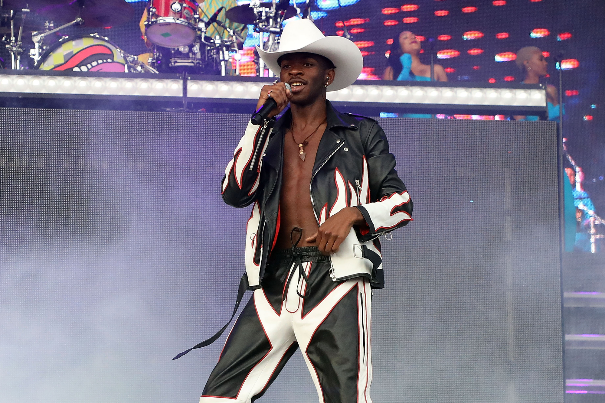 Lil Nas X Performs Old Town Road For Talent Show Kids Time