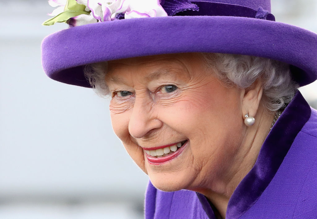 Queen Elizabeth Needs a Social Media Manager