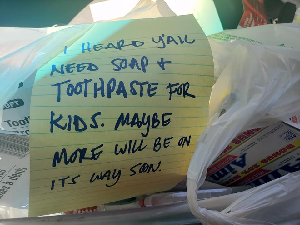 El Pasoan Gabriel Acuña left supplies in a plastic Dollar Tree bag at the door of the Clint, Texas Border Patrol facility with a note—"I heard y'all need soap and toothpaste for kids. Maybe more will be on its way soon." (Courtesy Gabriel Acuña)