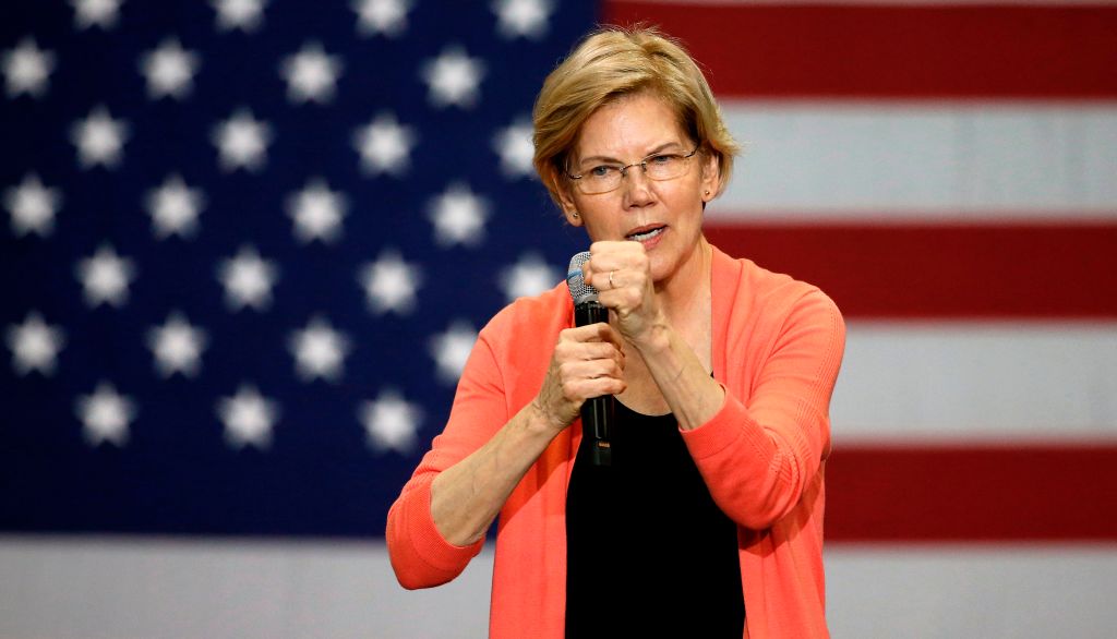 Senator of Massachusetts (D) and Democratic Presidential hopeful Elizabeth Warren gestures as she speaks during a town hall meeting at Florida International University in Miami, Florida on June 25, 2019. (Photo by RHONA WISE / AFP) (RHONA WISE—Getty Images)
