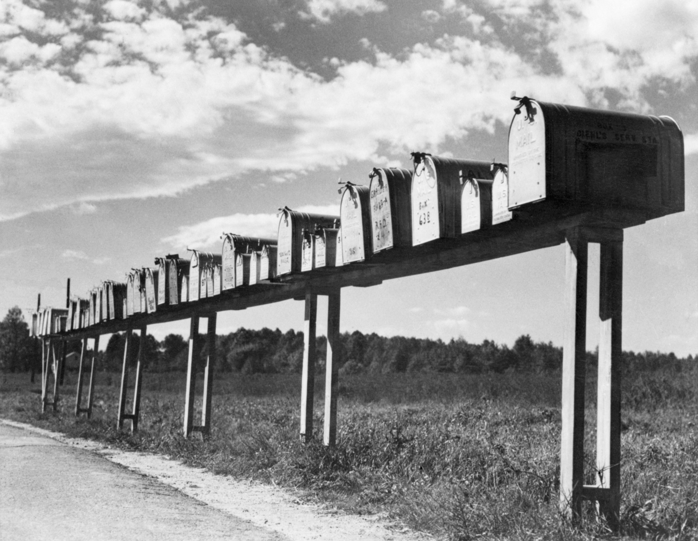 Mailboxes on a country road, circa 1940 (Bettmann/Getty Images)