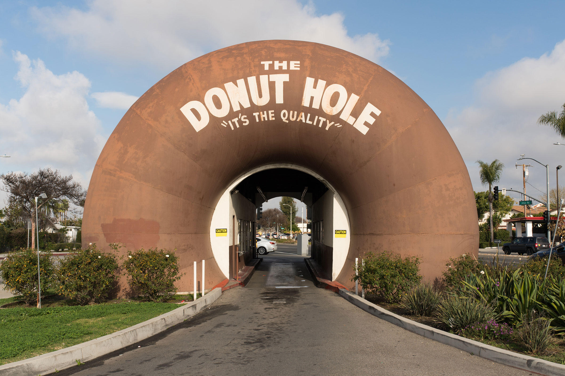 The drive-thru at The Donut Hole, built in 1968, in La Puente, CA (Theo Stroomer)