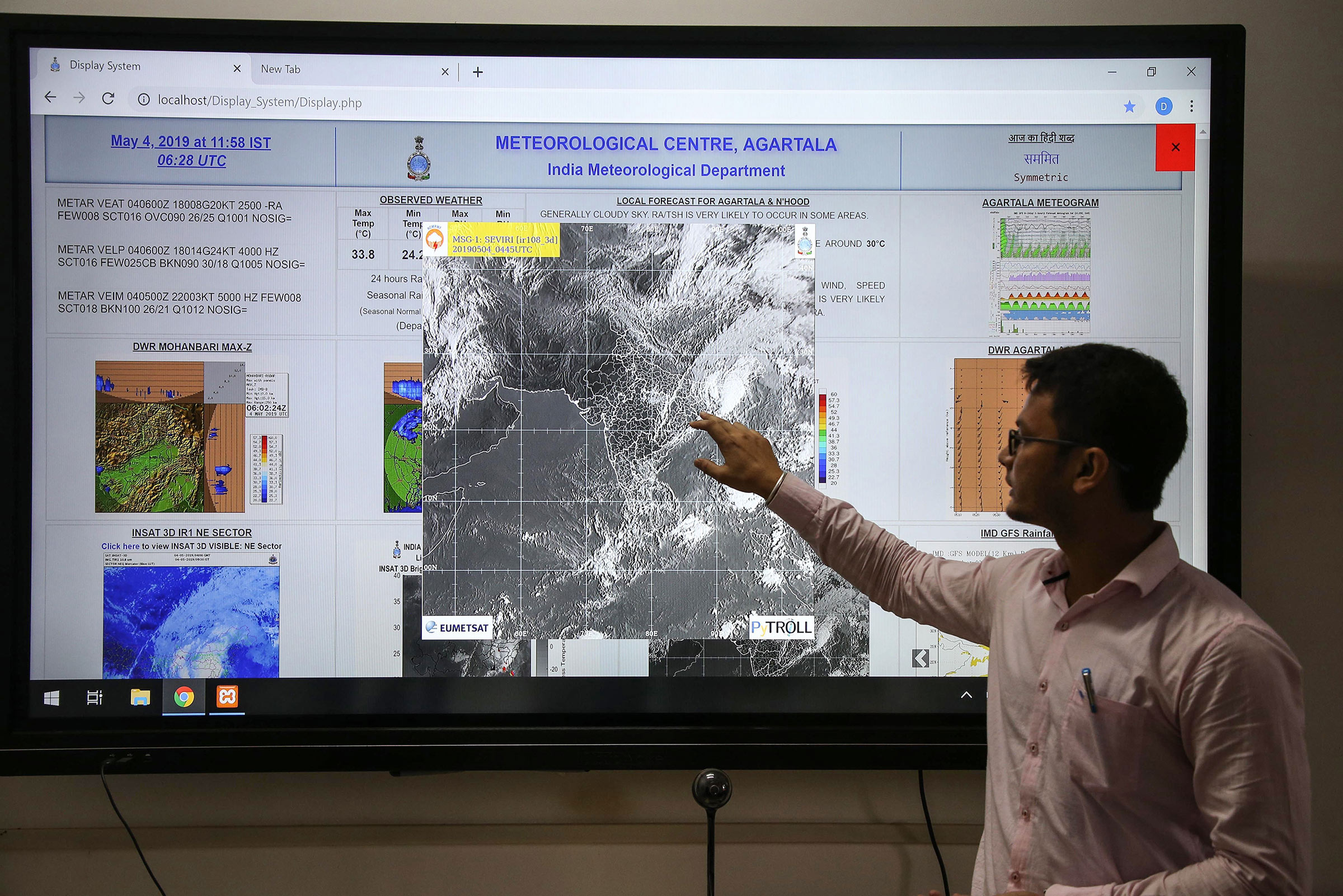Indian scientist Sanjay Sarma monitors Cyclone Fani on May 4. (STR/AFP/Getty Images)