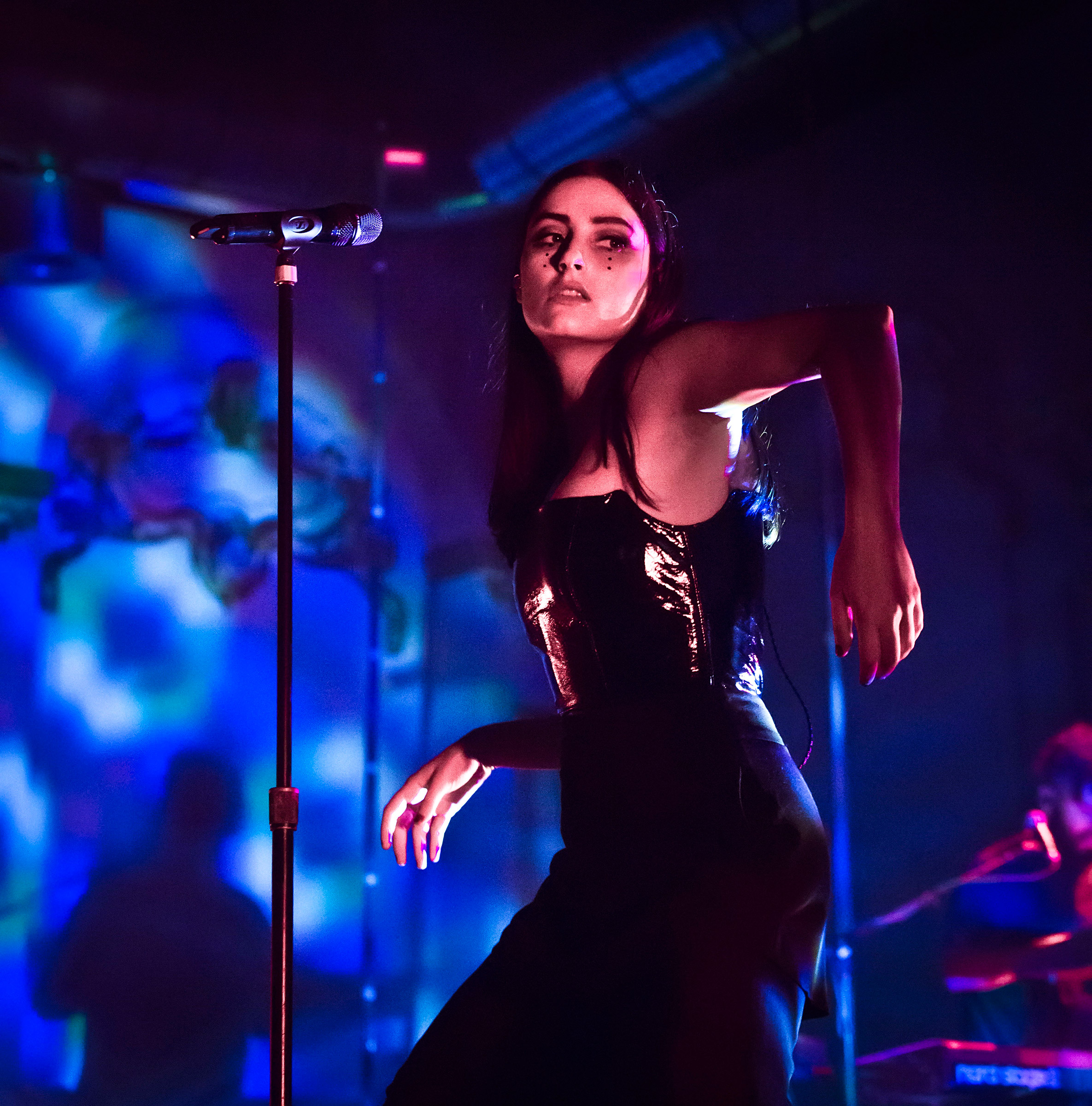 Singer Jillian Banks performs live on stage during a concert at the Huxleys on Oct. 28, 2017. (Frank Hoensch—Redferns/Getty Images)