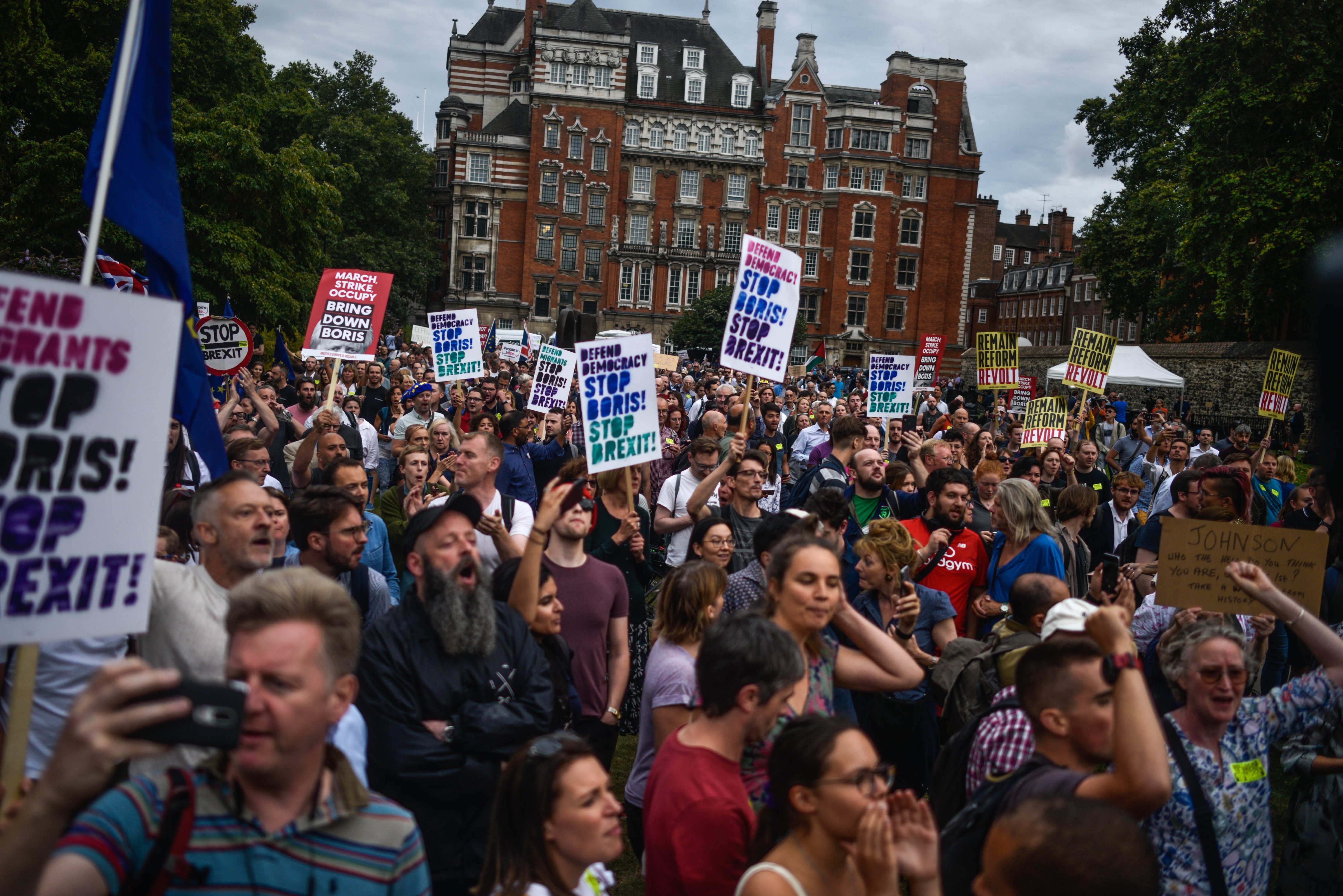 Pro-EU supporters protest on College Green near the Houses of Parliament on August 28, 2019 in London, England. (Peter Summers—Getty Images)