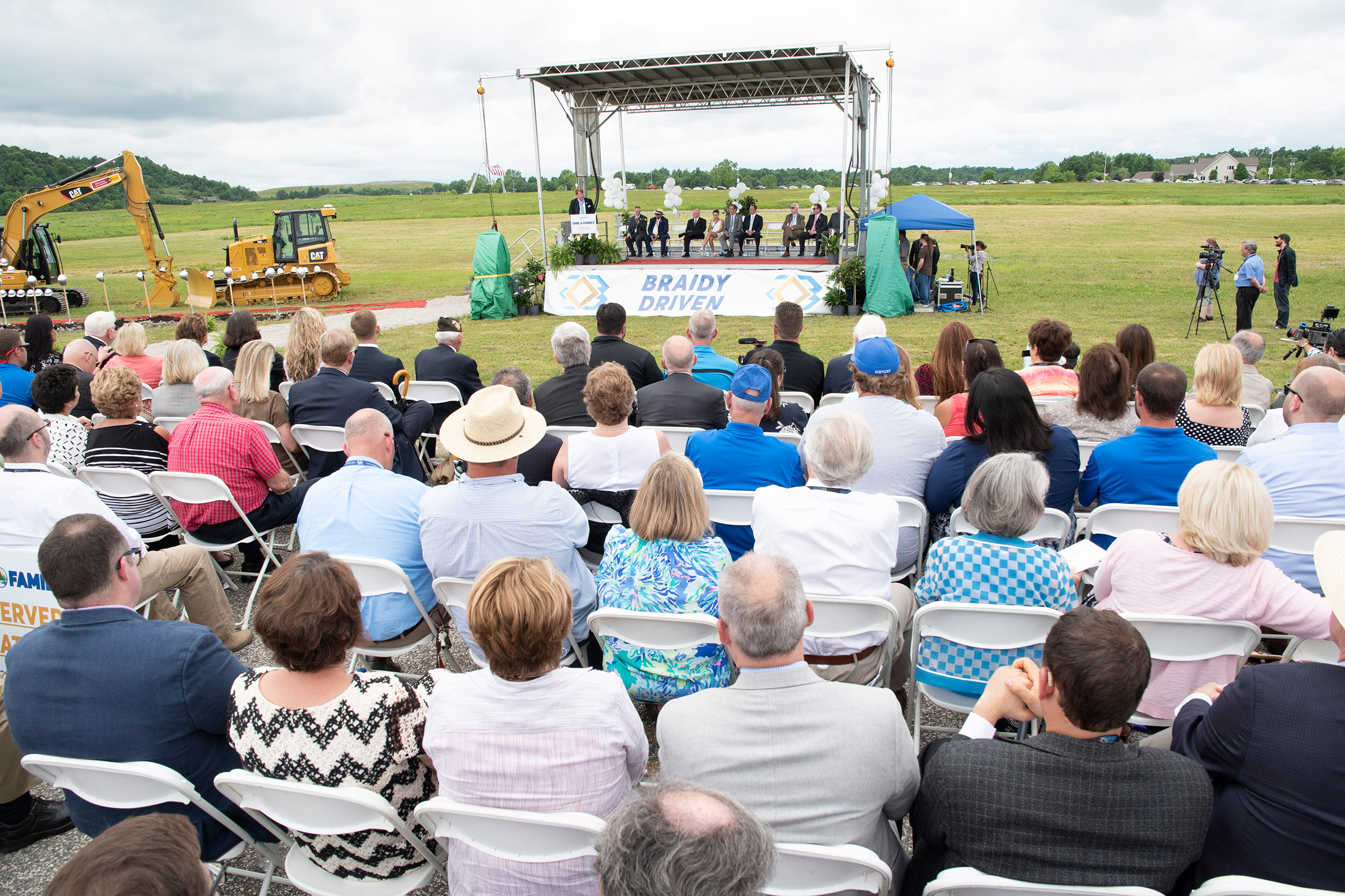 A crowd gathers at the groundbreaking for the new Braidy aluminum plant on June 1, 2018 (John Flavell)