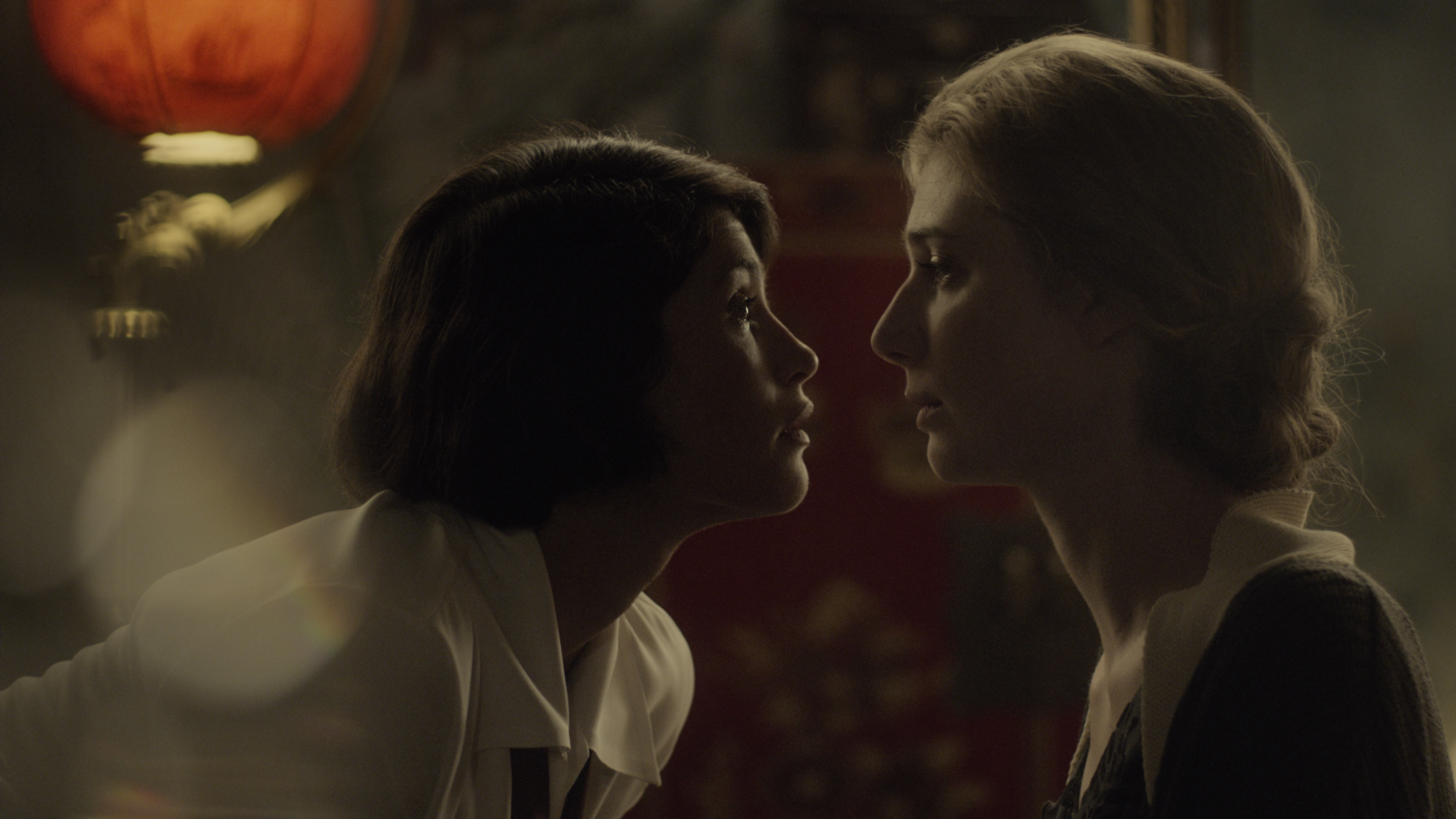 Gemma Arterton as “Vita Sackville-West” and Elizabeth Debicki as “Virginia Woolf” in Chanya Button’s Vita &amp; Virginia. (Courtesy of IFC Films. An IFC Films release.)