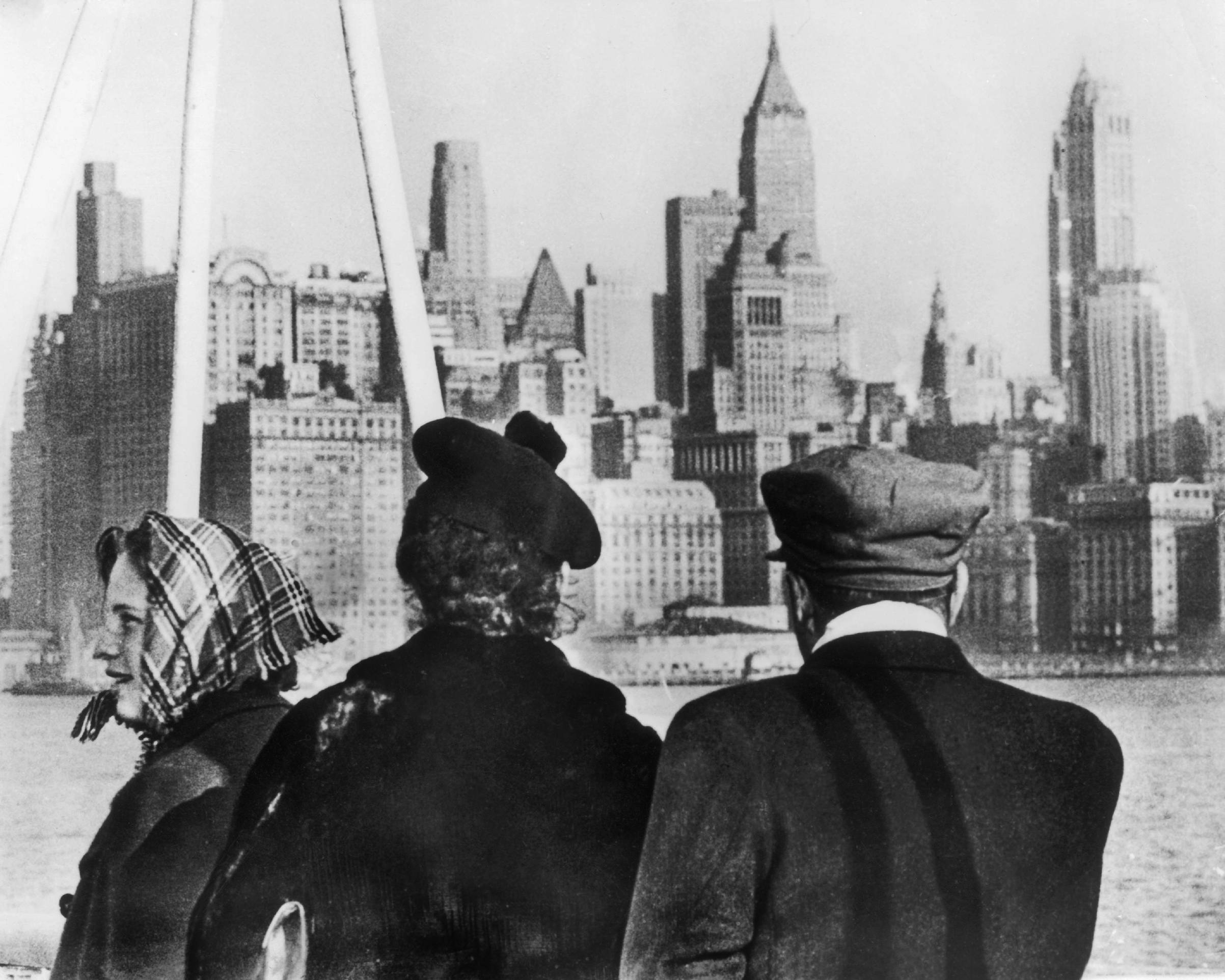 German Immigrants Arriving In New York 1939