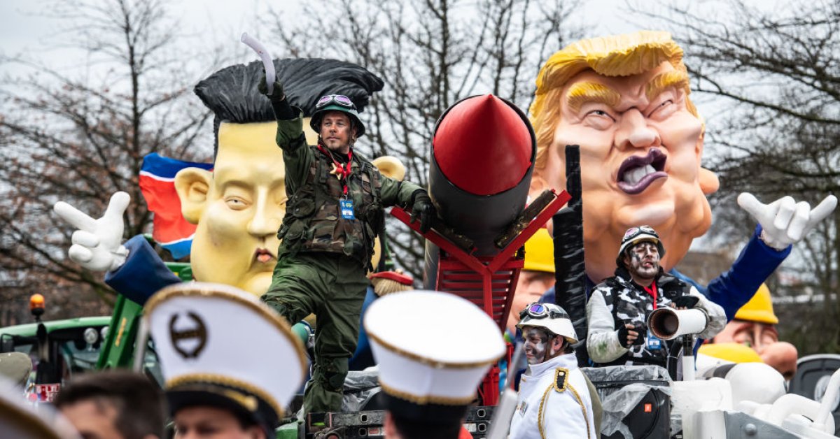 Бельгийский карнавальный город откажется от звания ЮНЕСКО на фоне споров по антисемитизму thumbnail
