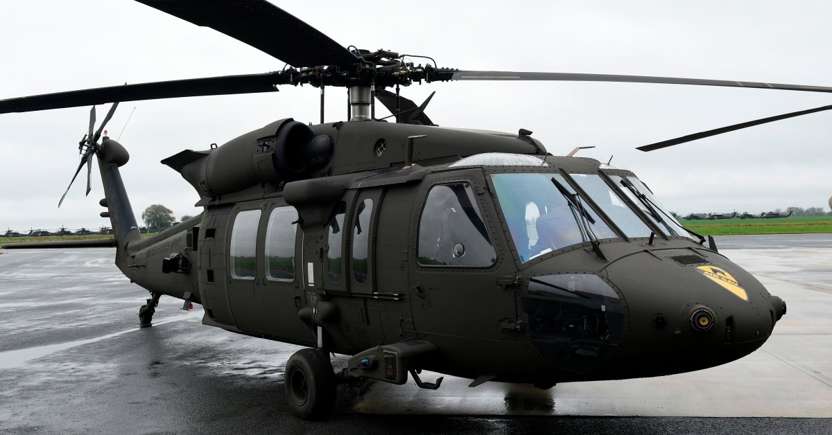 Вертолет Black Hawk разбился в Миннесоте с 3 членами экипажа на борту thumbnail