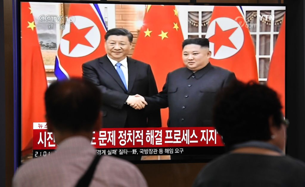 Китай и Россия призывают США отменить санкции в отношении северокорейского экспорта thumbnail