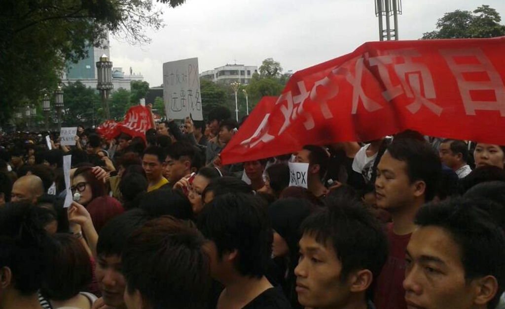 Лозунги демократической партии Гонконга услышали протест материкового Китая: доклад thumbnail