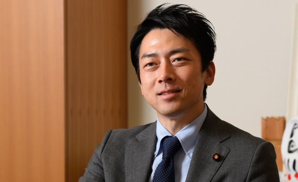 Министр охраны окружающей среды Японии объявляет о принятии личного решения: взять отпуск по уходу за ребенком thumbnail