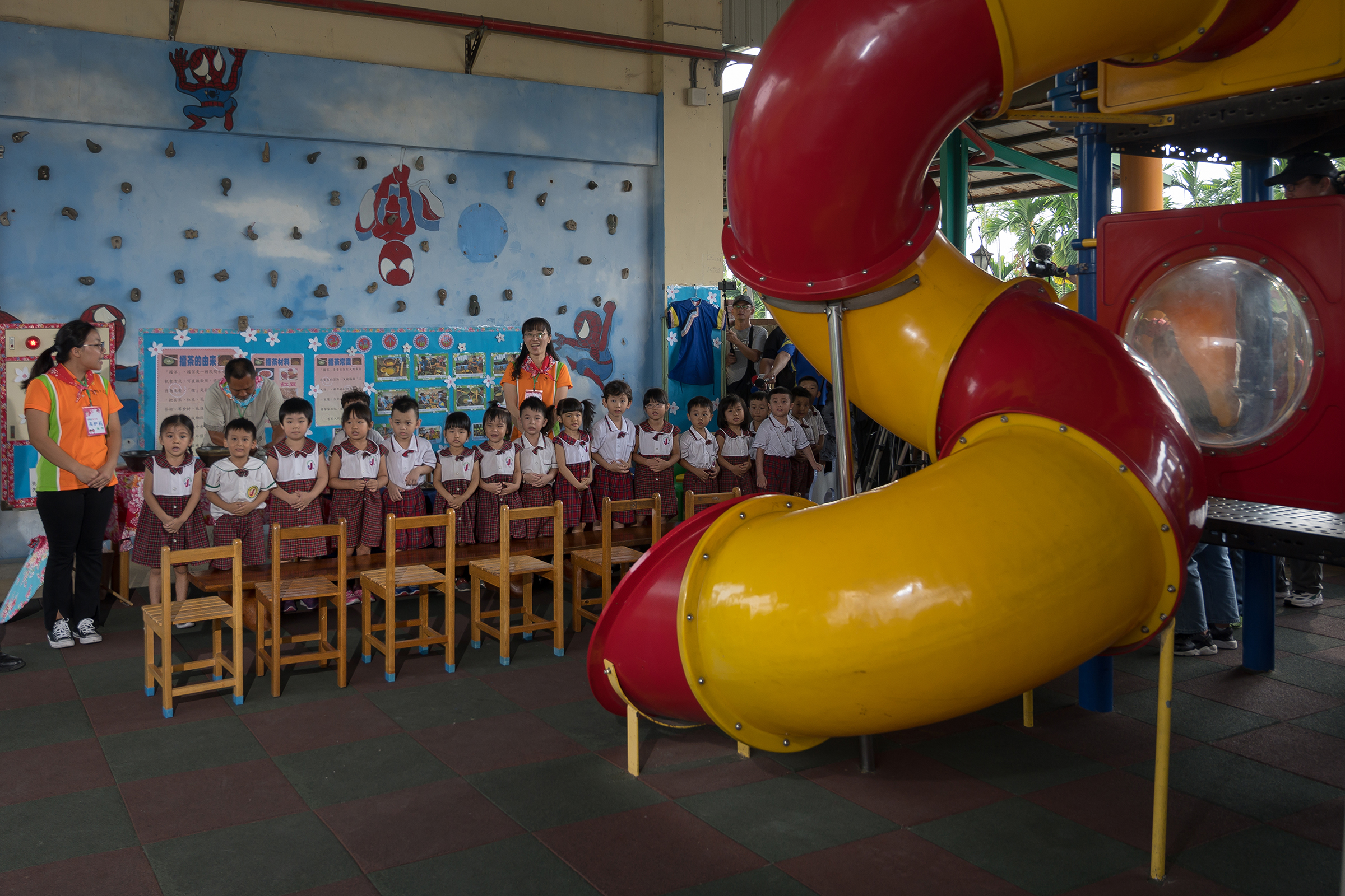 Kindergarten students welcome the President during an Oct. 5 visit. (Billy H.C. Kwok for TIME)