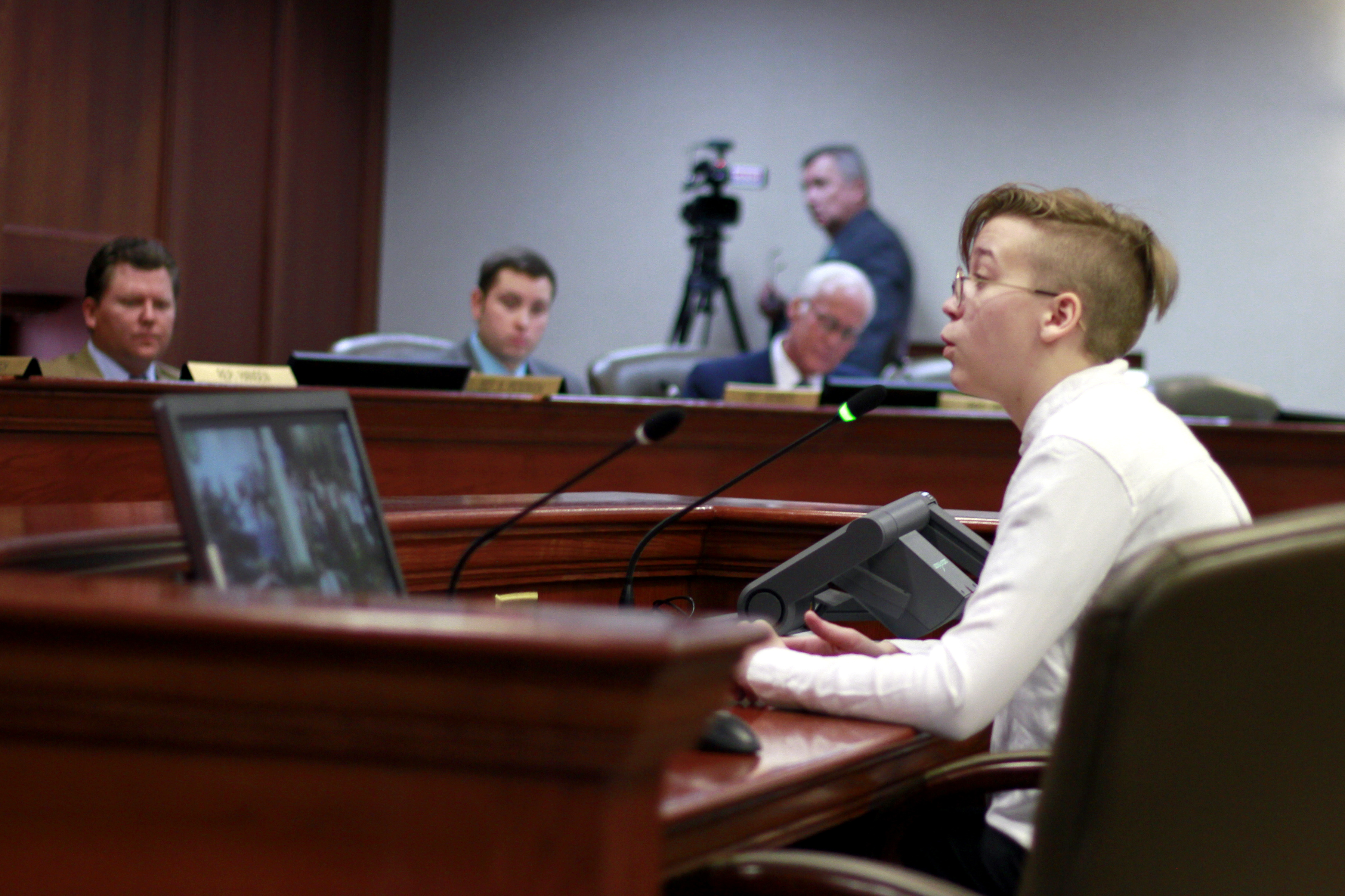 Quinncy Parke, 17, testifies to the South Dakota House State Affairs committee against a bill that would make it illegal for doctors to give gender reassignment surgery or hormone treatment to trabs children under 16 on Jan. 22, 2020 in Pierre, S.D. (AP Photo—Stephen Groves)