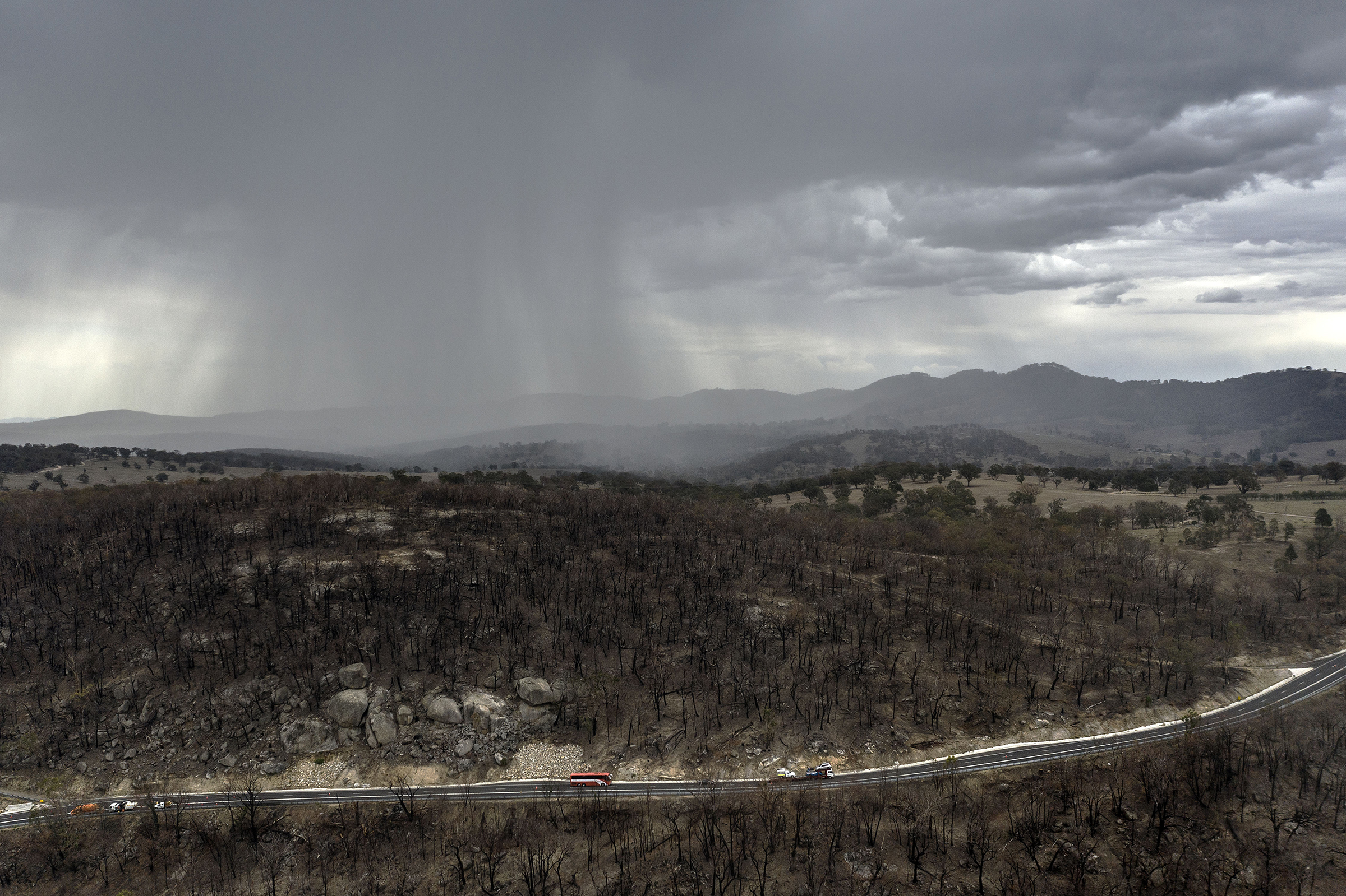 Rain begins to fall on drought and fire-ravaged country near Tamworth, Australia ahead of predicted further wet weather across NSW and Victoria this week, seen here on Jan. 15, 2020. (Brook Mitchell—Getty Images)