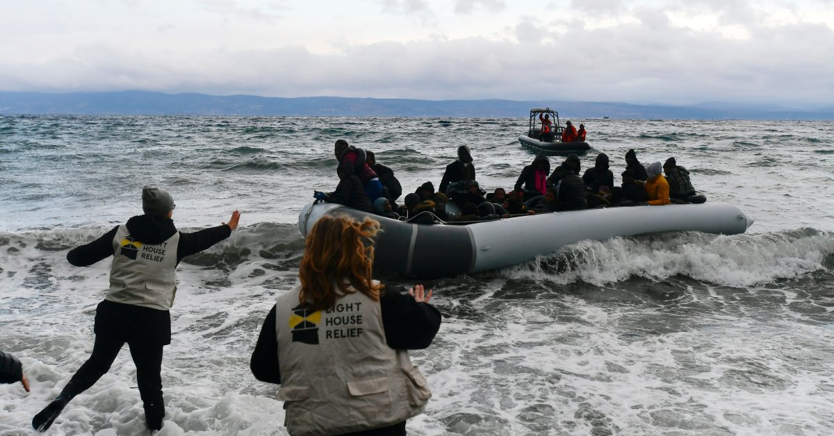 Президент Турции Эрдоган заявил, что границы открыты, поскольку беженцы собираются в Грецию thumbnail