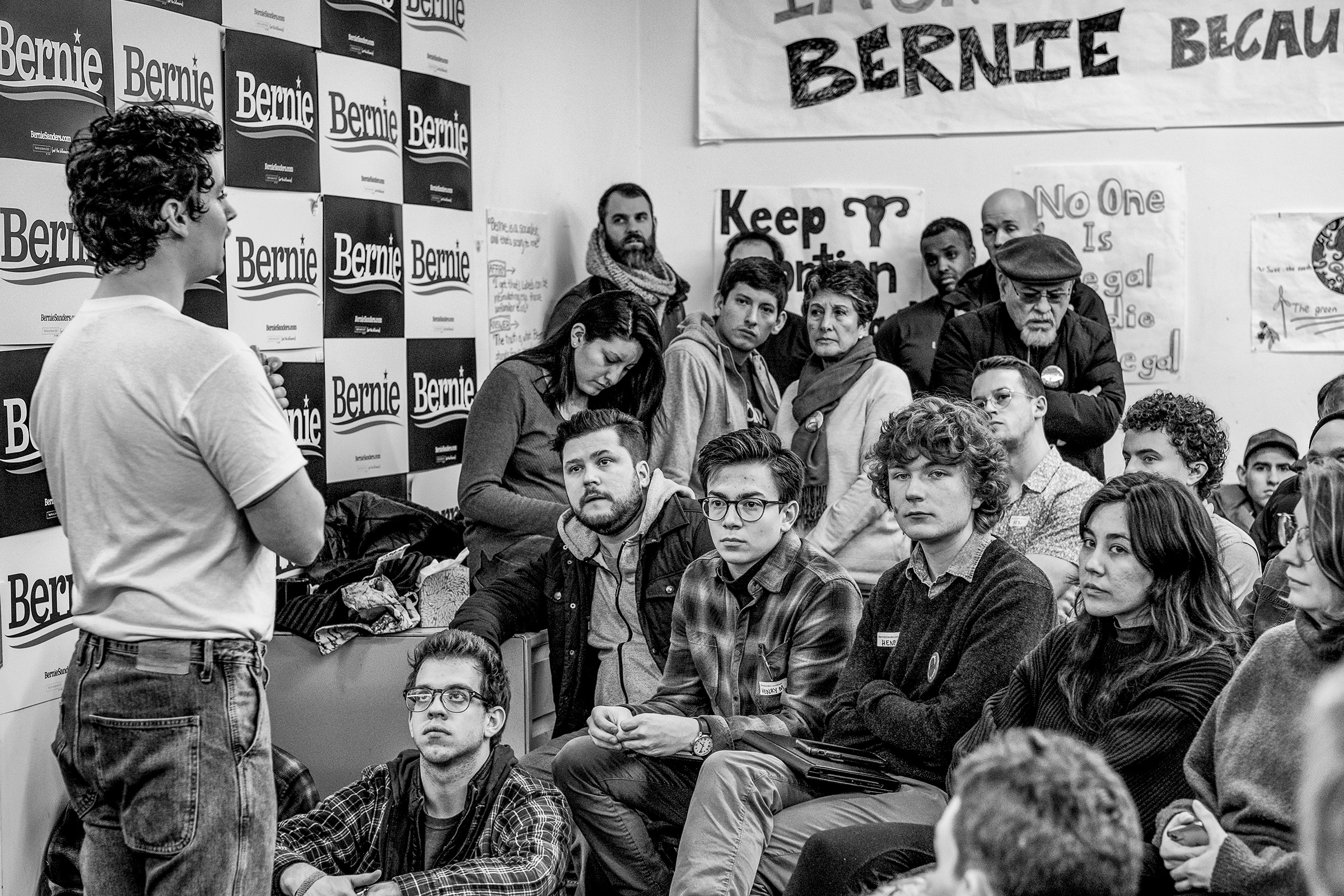 Supporters of Bernie Sanders and canvassers getting a tutorial at at the Bernie 2020 Des Moines Field Office, Jan. 30, 2020. (Devin Yalkin for TIME)