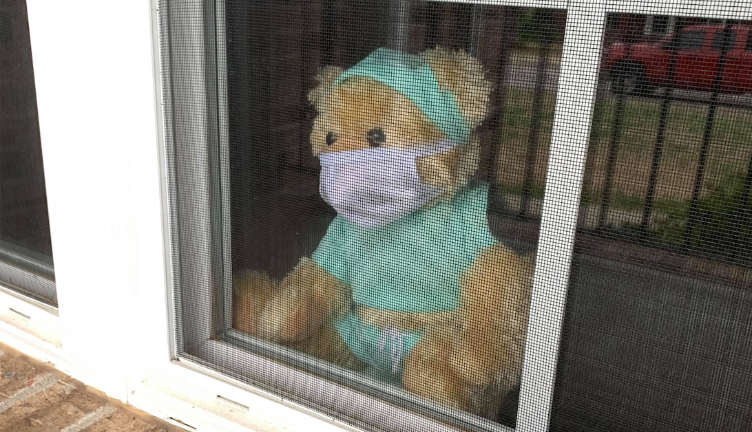 How Social Distancing-Friendly 'Bear Hunts' Are Uniting Neighborhoods Amid Coronavirus