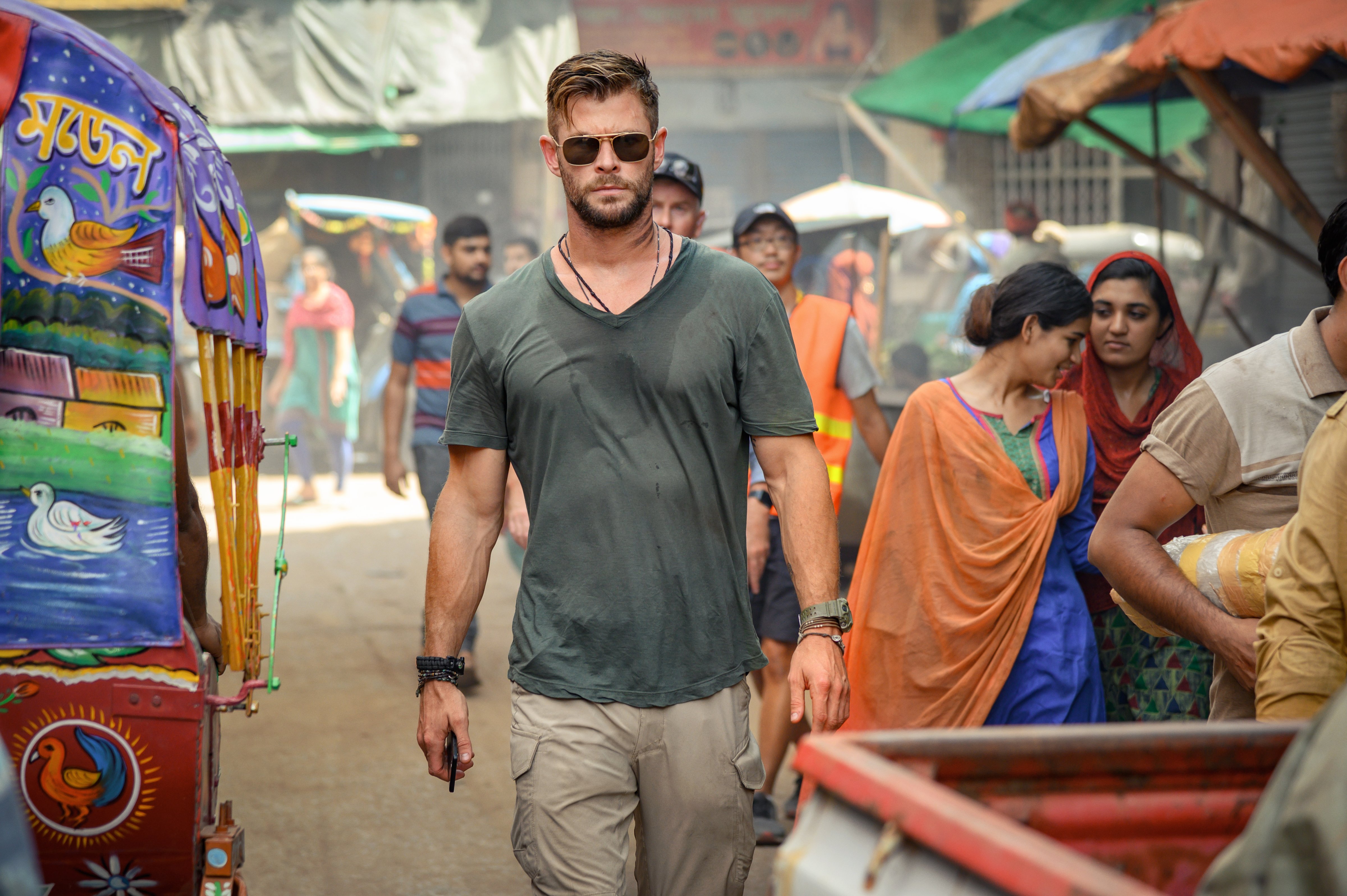 Chris Hemsworth in the Netflix action film 'Extraction' (Jasin Boland/NETFLIX—NETFLIX)
