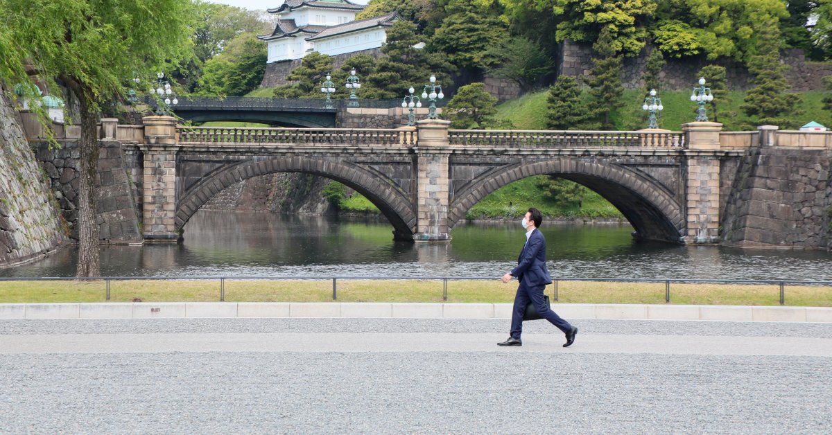Почему многие японцы игнорируют просьбы своего правительства остаться дома во время больших каникул thumbnail
