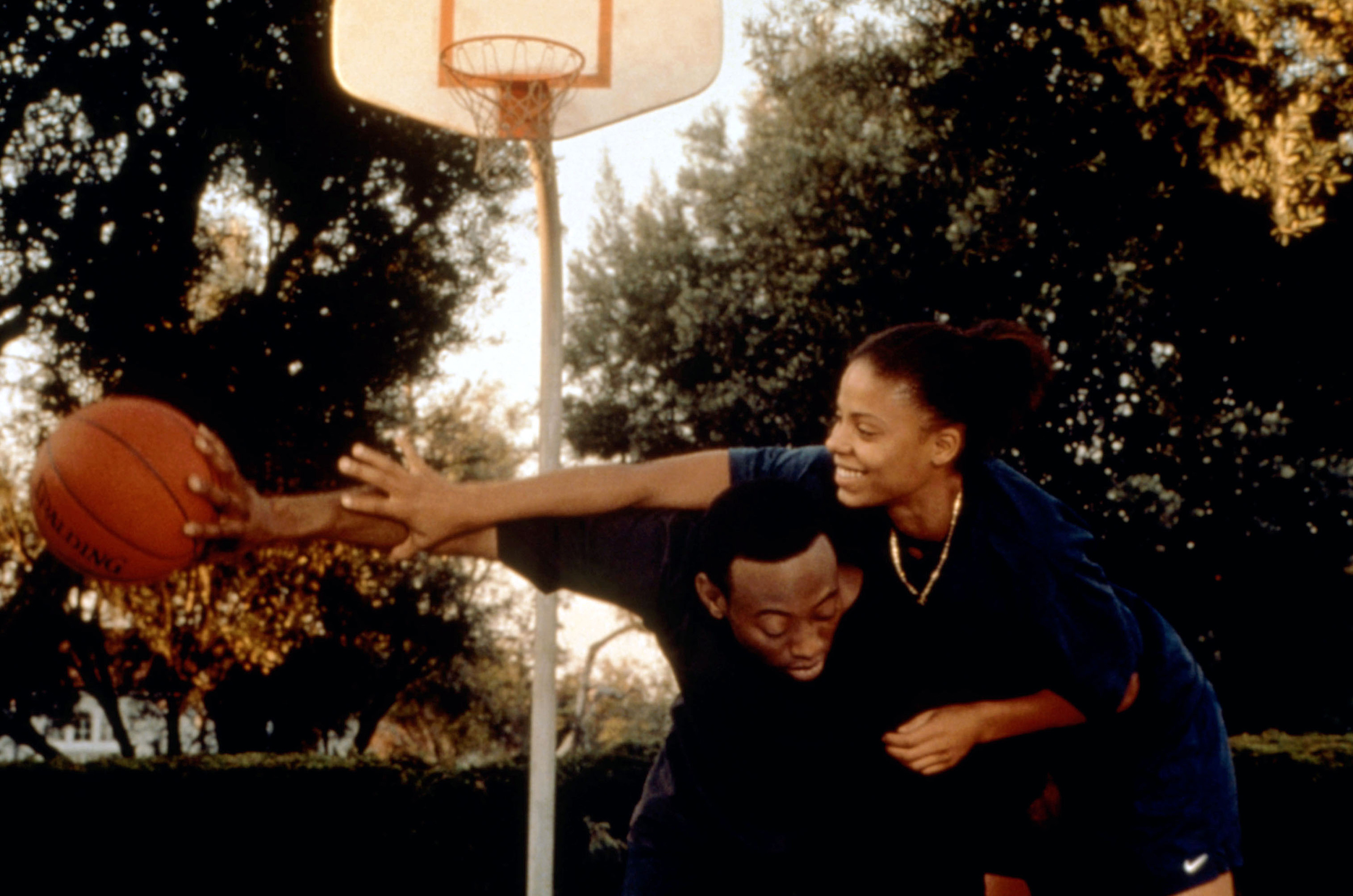 Omar Epps and Sanaa Lathan in 'Love &amp; Basketball'. (New Line Cinema/Everett Collection)