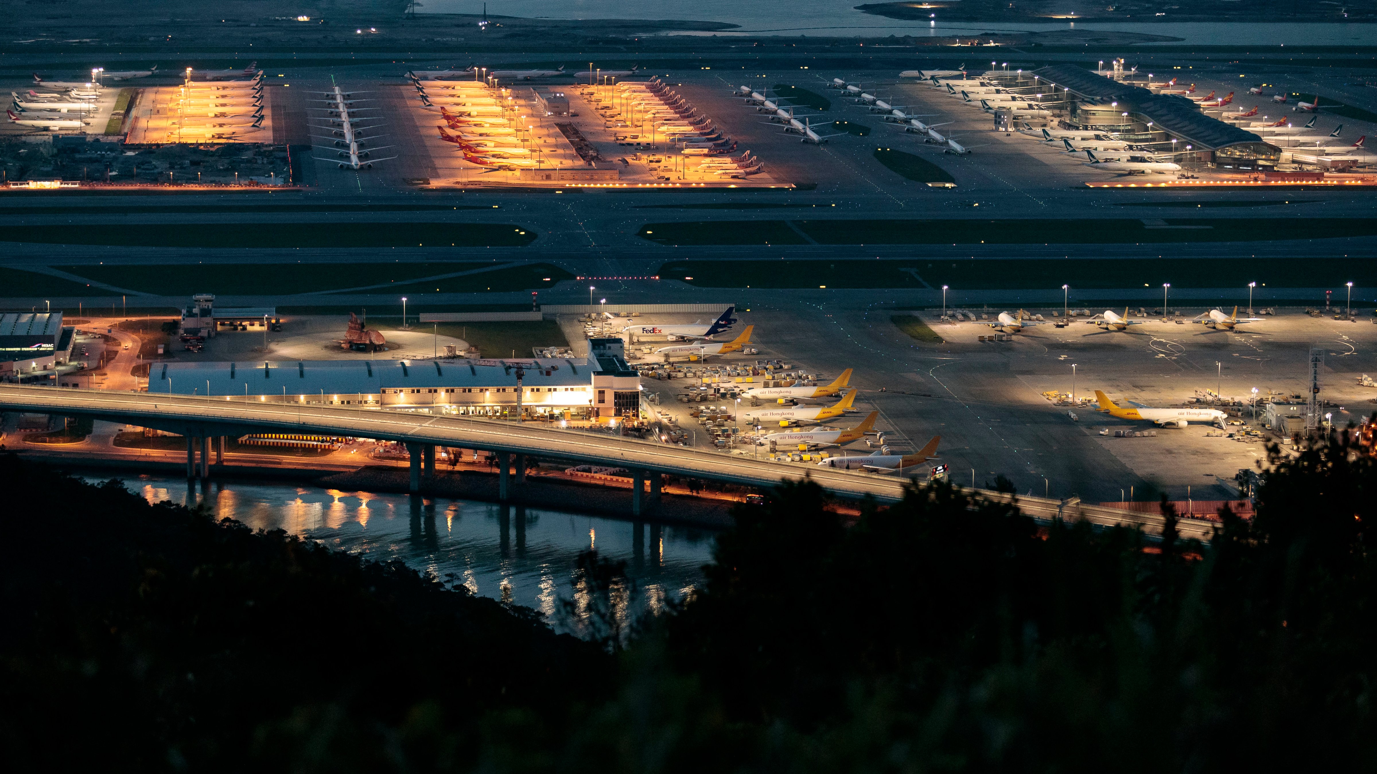An overview of Hong Kong International airport on April 12, 2020. (May James—SOPA Images/Getty Images)