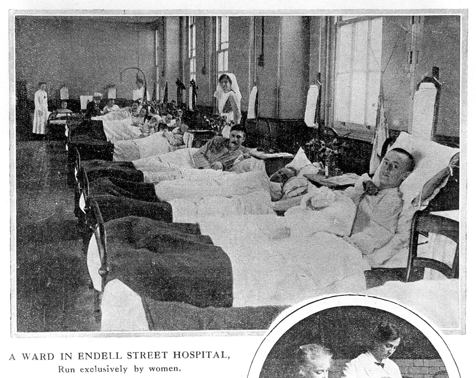 Photograph of a ward in the Endell Street Hospital in London, run exclusively by women. (The Wellcome Collection)