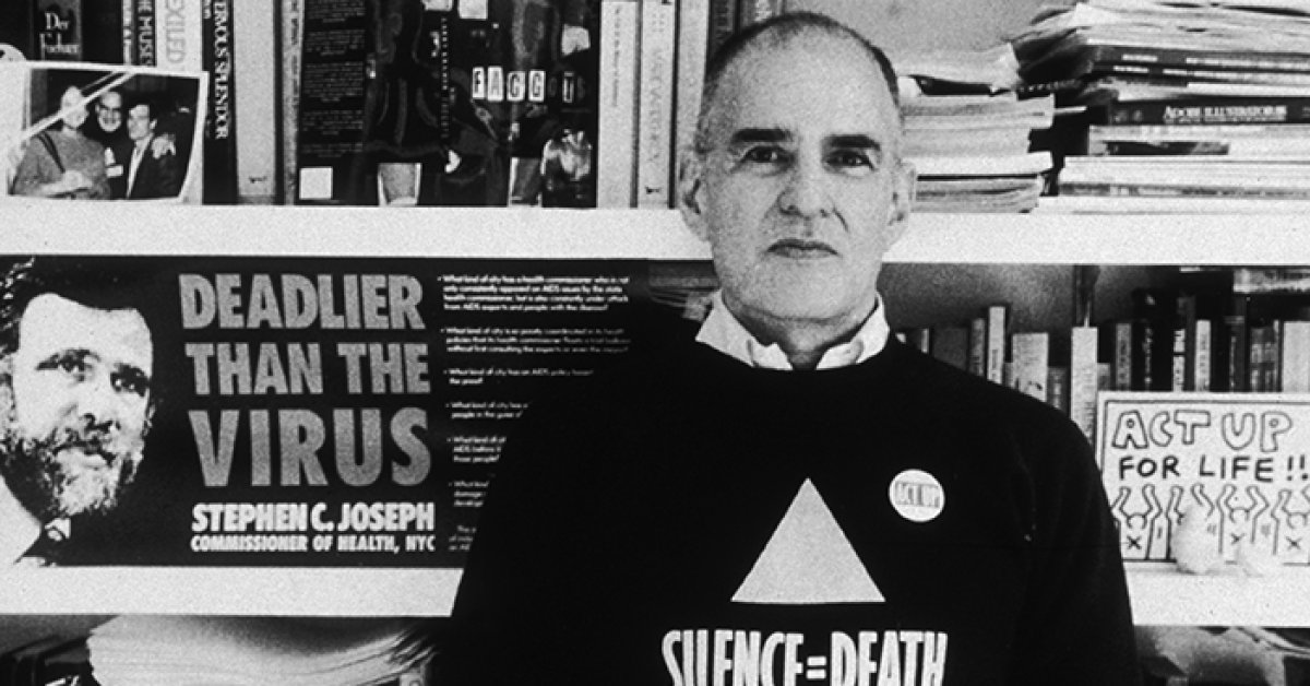 Larry Kramer, Trailblazing AIDS Activist and Playwright, Dies at 84 thumbnail