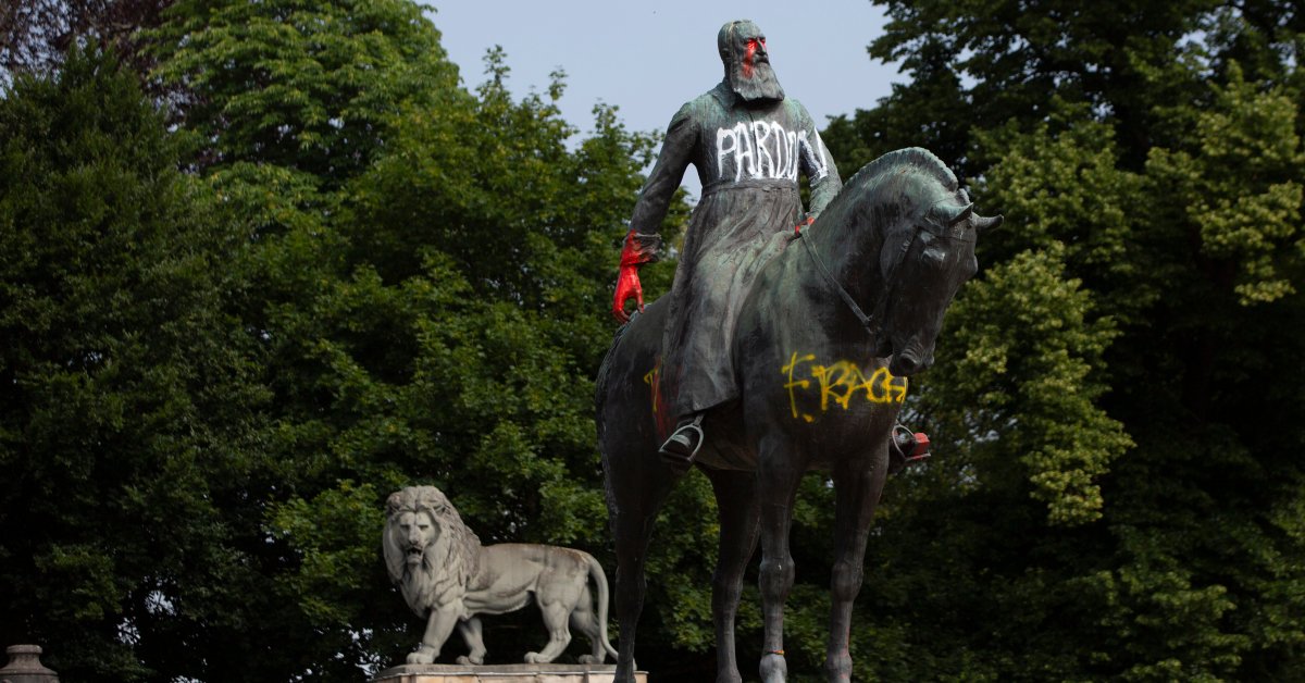 По мере роста протестов Бельгия сталкивается со своим расистским колониальным прошлым thumbnail