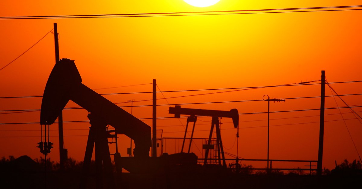 ОПЕК и союзные страны расширяют добычу почти на 10 миллионов баррелей, чтобы повысить цены на нефть thumbnail