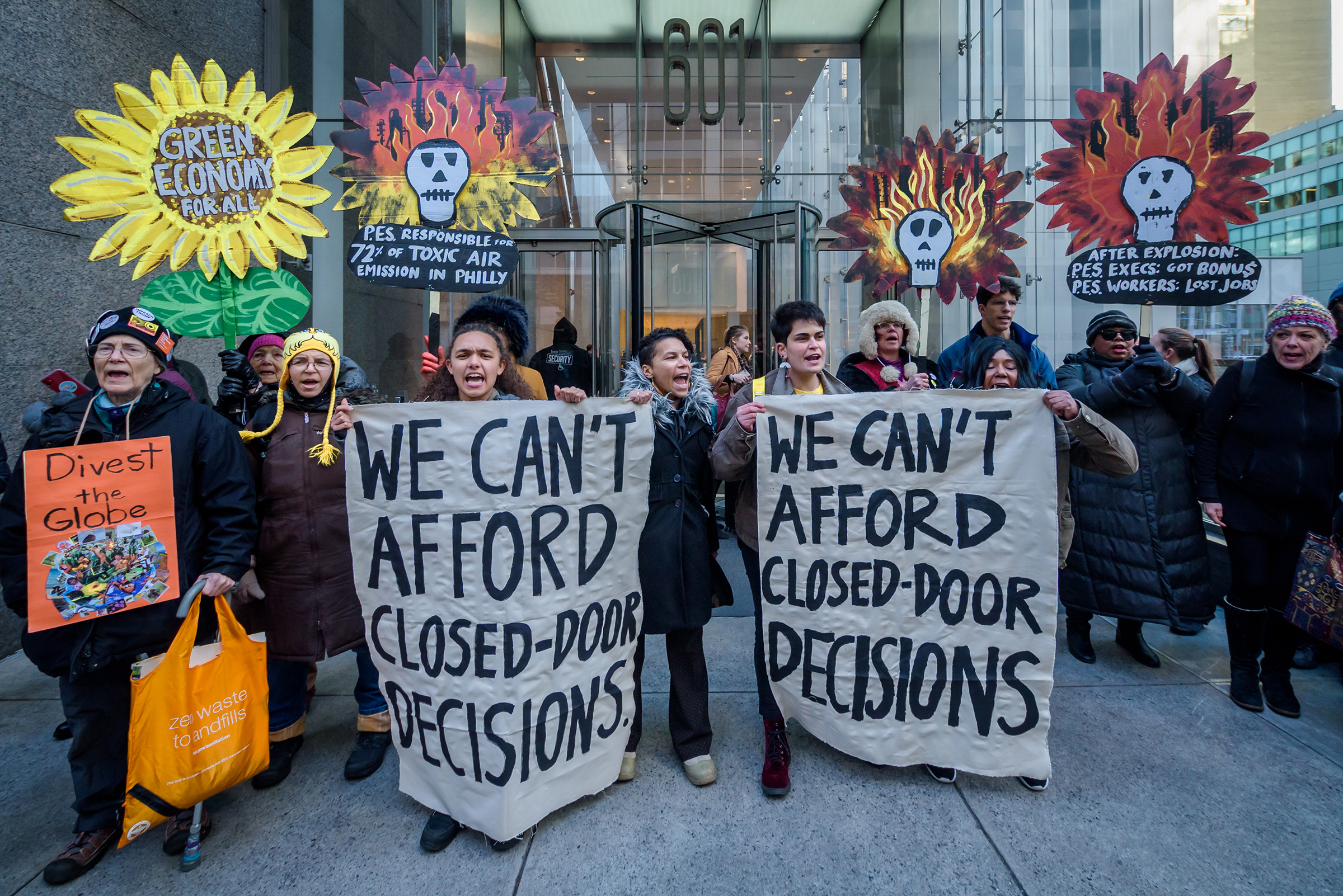 A Jan. 17 protest in opposition to the reopening of the Philadelphia Energy Solutions Refining Complex (Erik McGregor—Sipa USA)