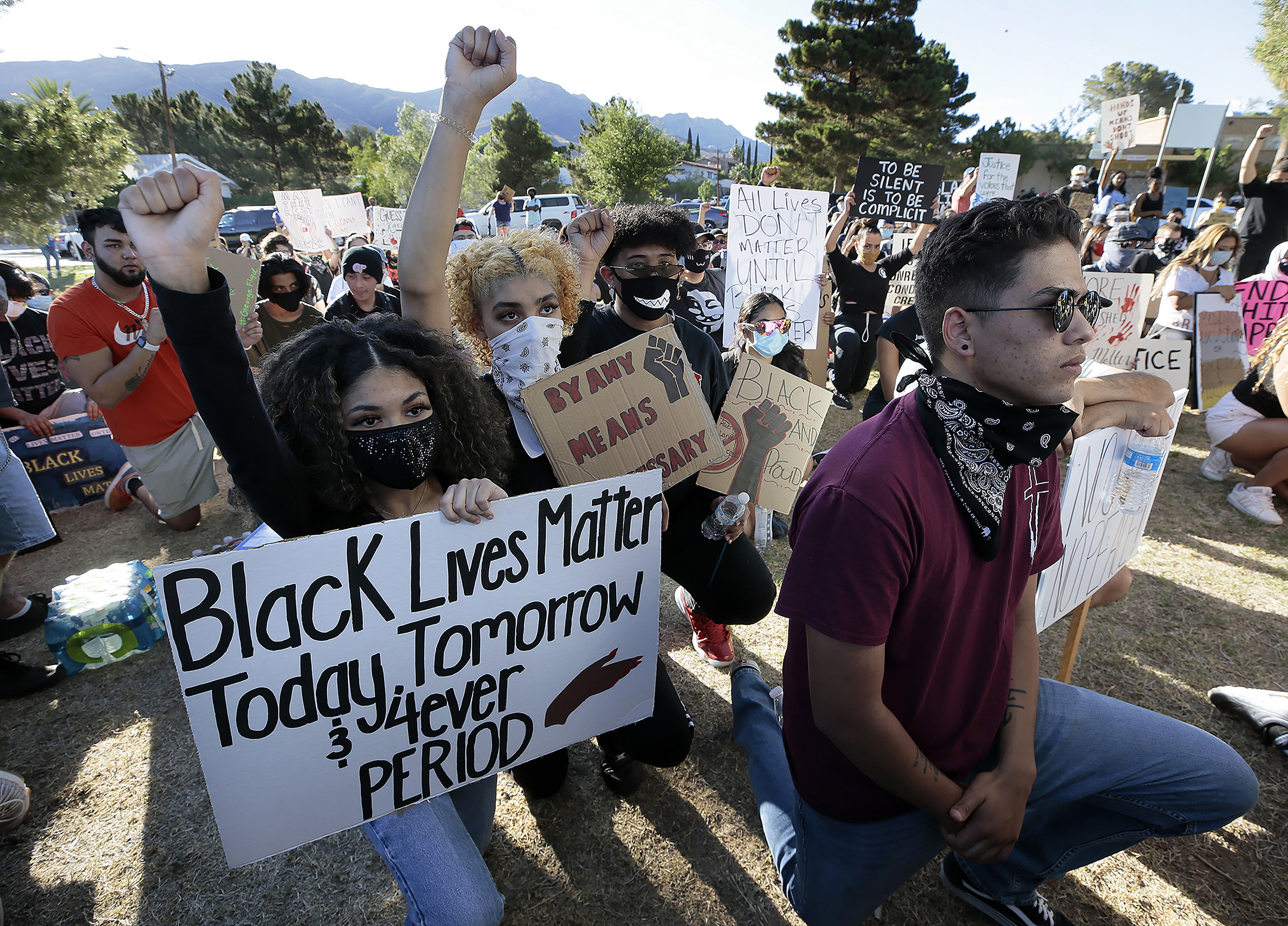 People protest outside the El Paso Police Department headquarters in El Paso, Texas on May, 31, 2020. (Mark Lambie—The El Paso Times via AP)