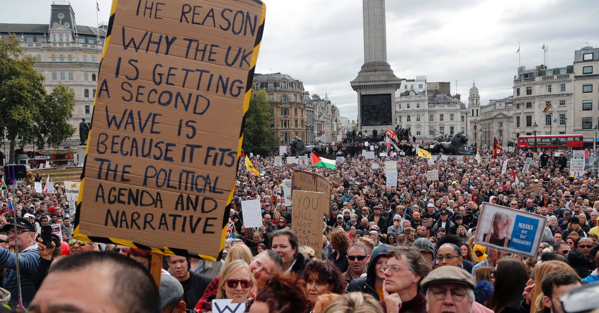 Тысячи людей протестуют против ограничений COVID-19 в Лондоне, пока Великобритания борется со второй вирусной волной thumbnail