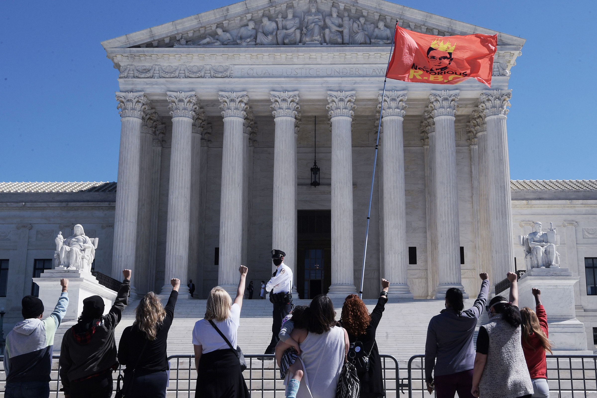 Supporters thronged the steps of the court Sept. 21 for an impromptu vigil honoring the late Justice (Lenin Nolly—SOPA Images/Shutterstock)