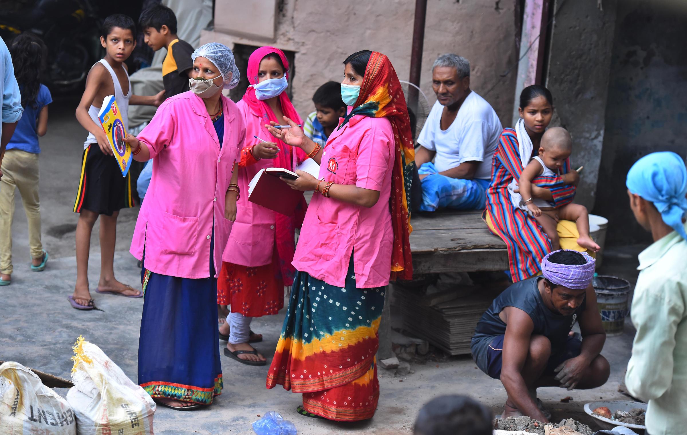 Asha Health Workers Do Door To Door Survey To Identify Covid-19 Cases In Delhi