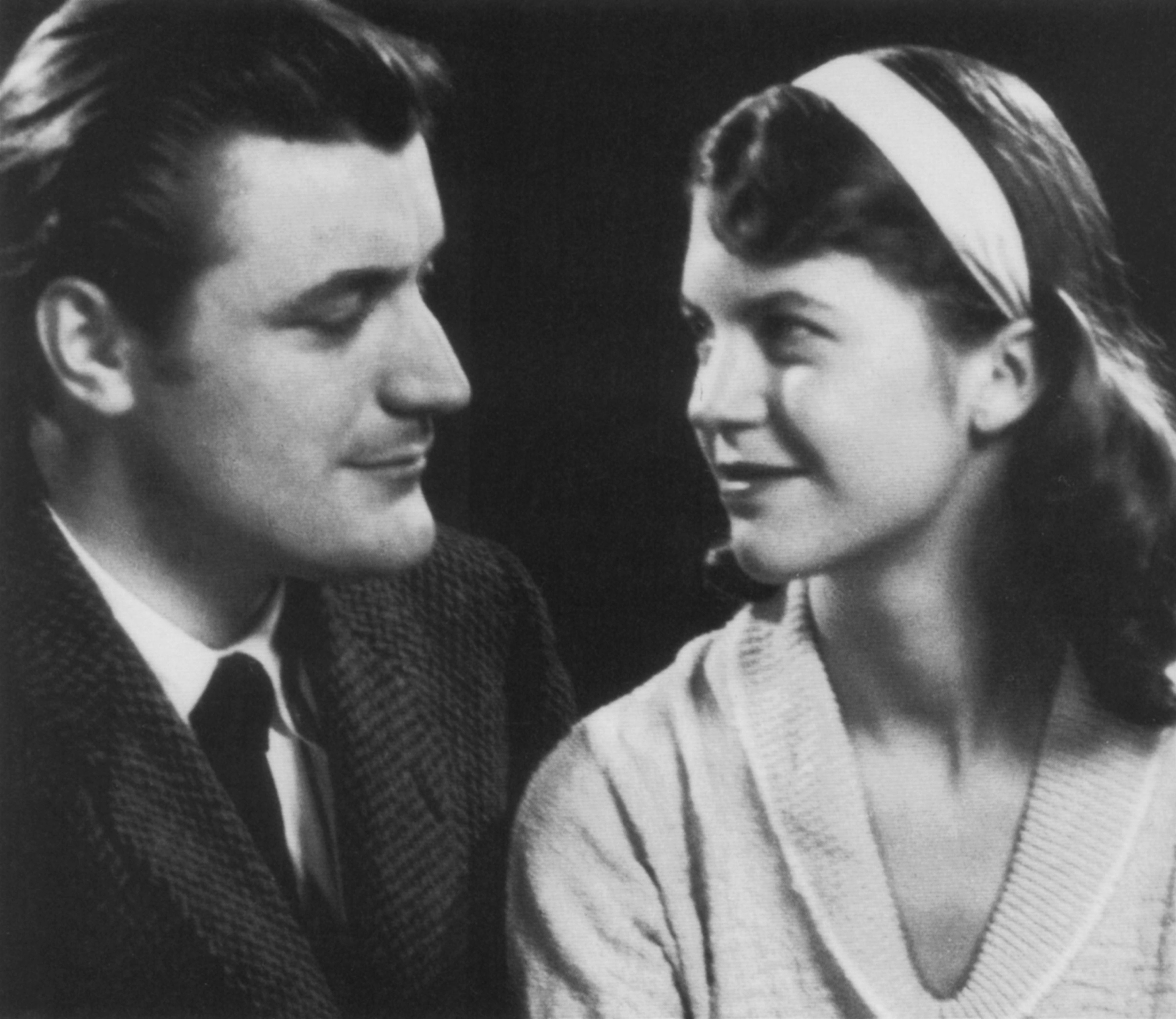 Sylvia Plath with her husband Ted Hughes in England, 1956 (Archivio GBB/Contrasto/Redux)