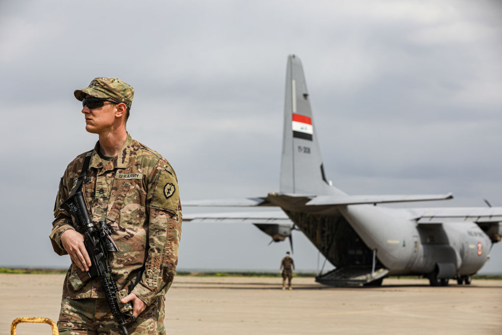 US departs Iraqi military base
